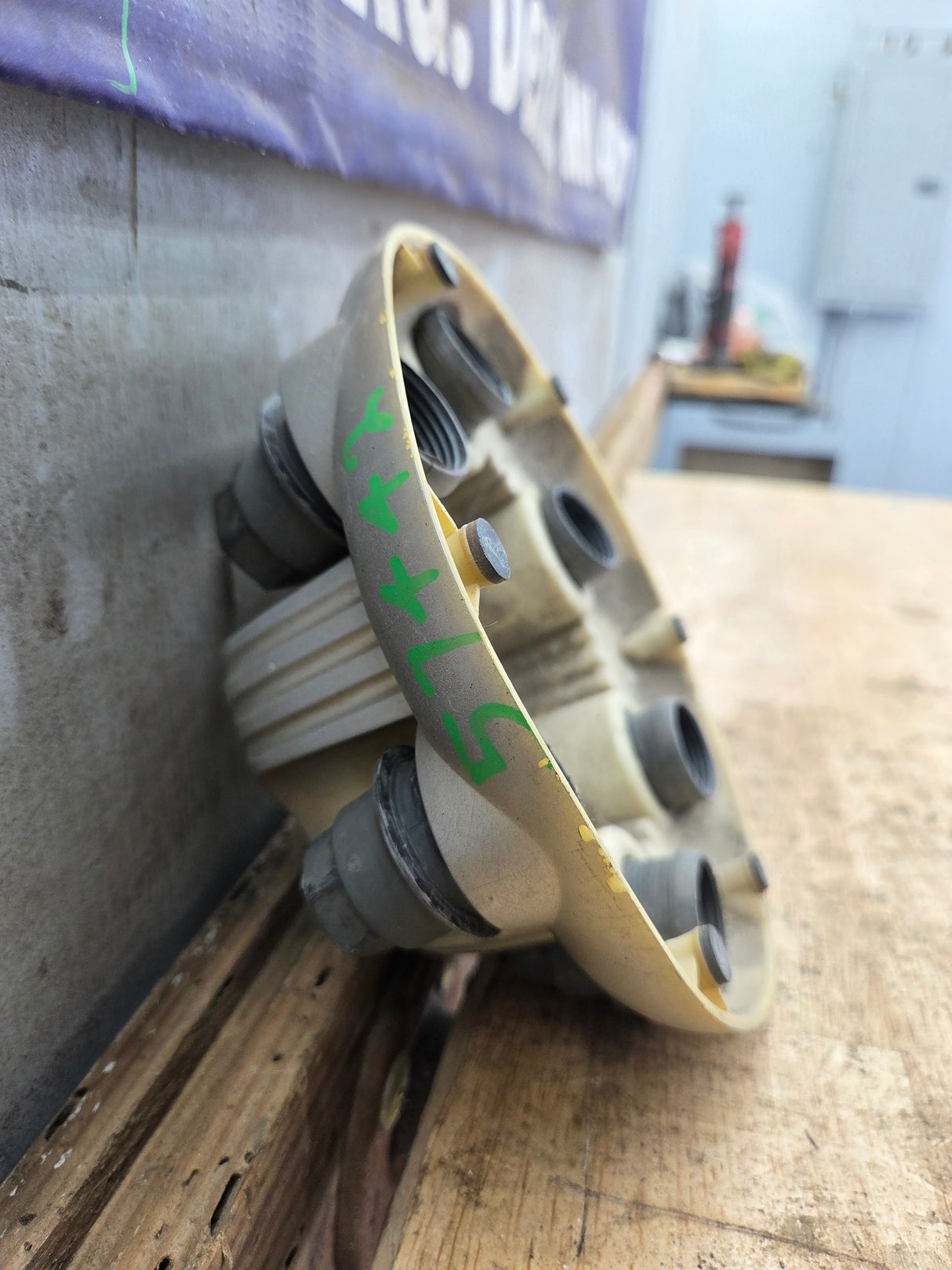 1999-2014 OEM Chevrolet Silverado Wheel Center Hub Cap Lug Cover 9596661