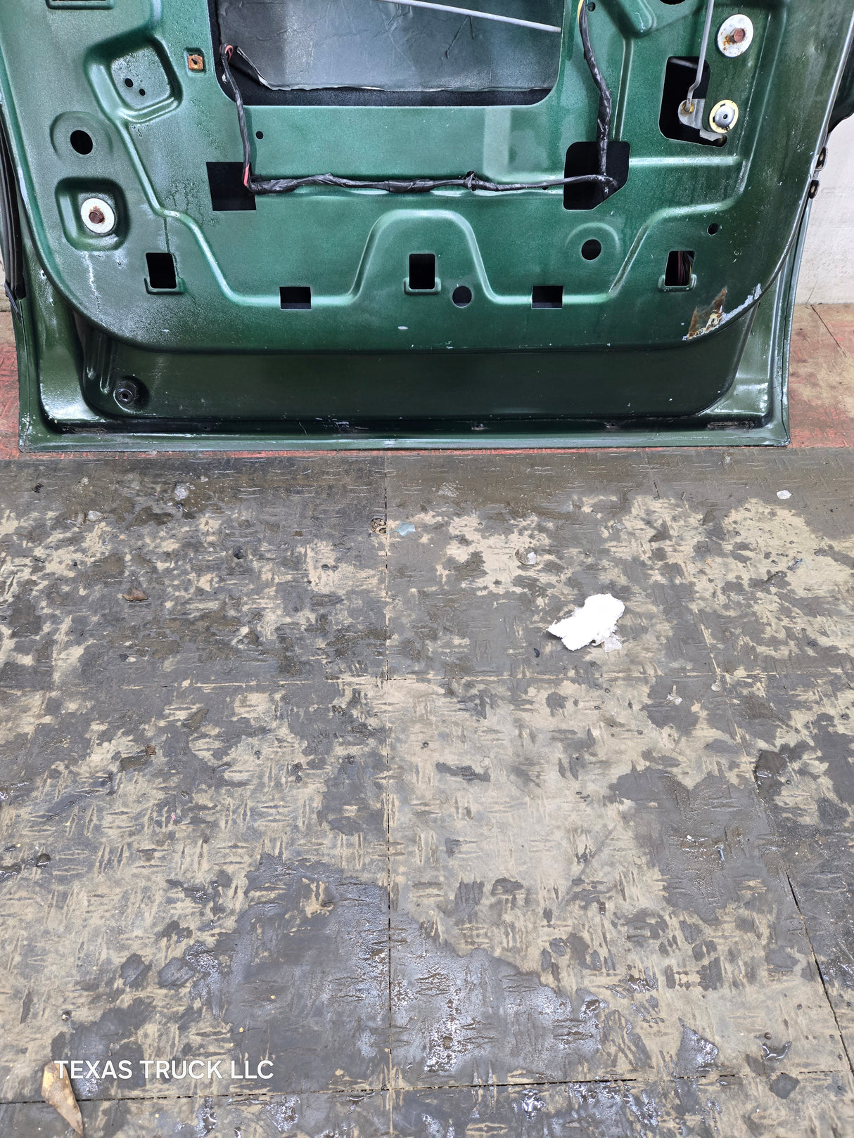 1999-2011 Ford Super Duty LH Driver Side Rear Crew Cab Door F250 F350 F450 F550