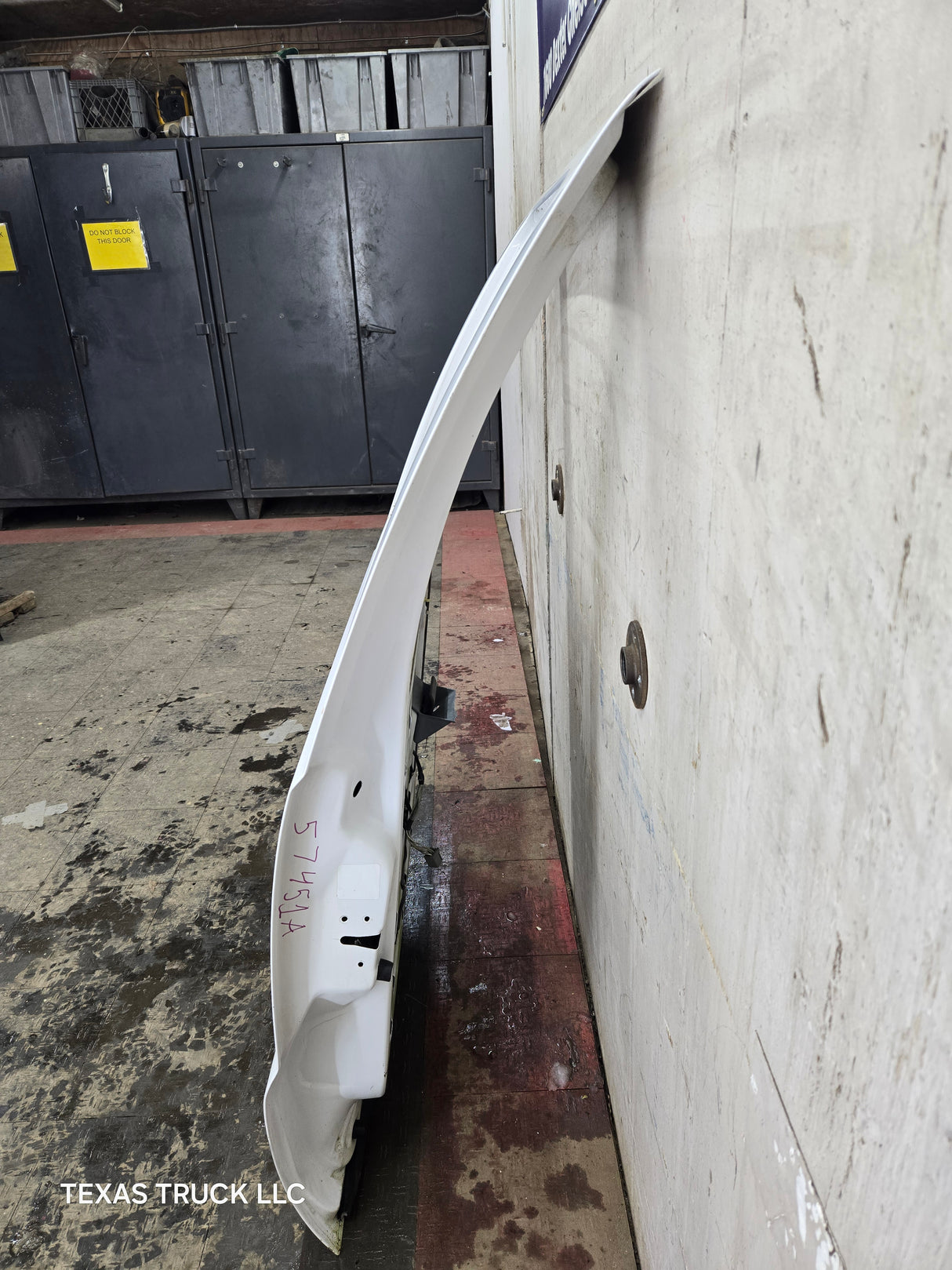 1999-2011 Ford Super Duty LH Driver Side Rear Crew Cab Door F250 F350 F450 F550