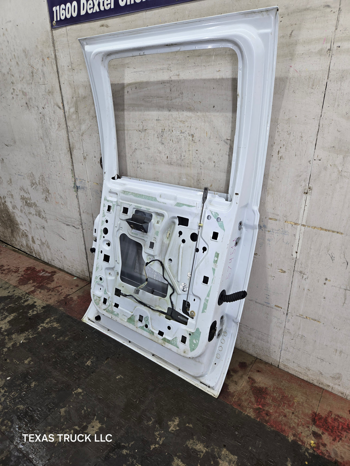 1999-2011 Ford Super Duty LH Driver Side Rear Crew Cab Door F250 F350 F450 F550