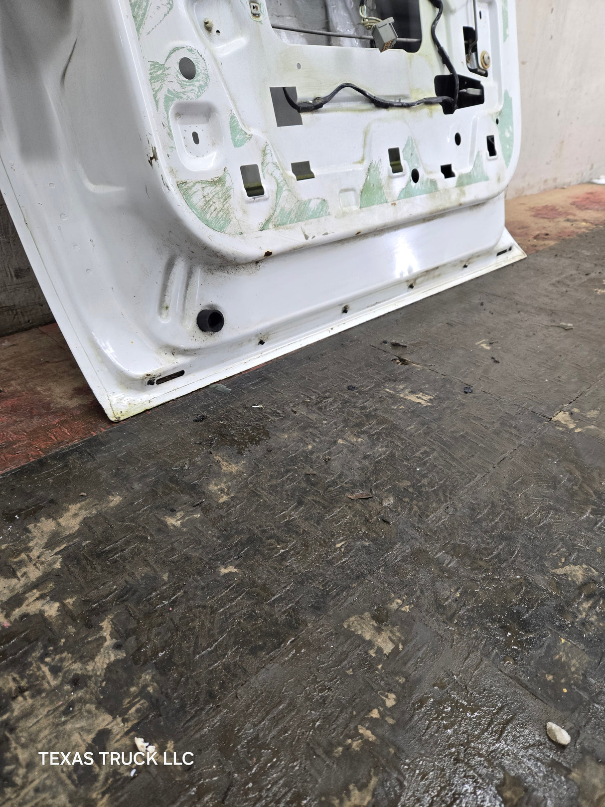1999-2011 Ford Super Duty LH Driver Side Rear Crew Cab Door F250 F350 F450 F550