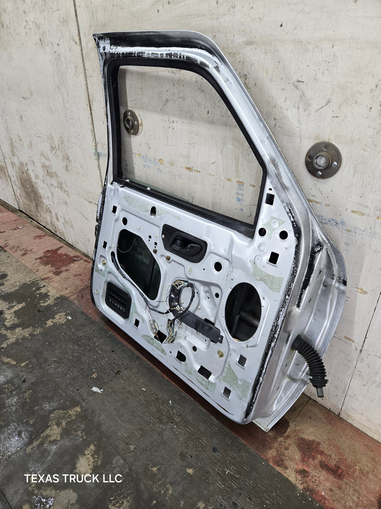 1993-2002 Ford Ranger Driver Side Front Left Hand Door