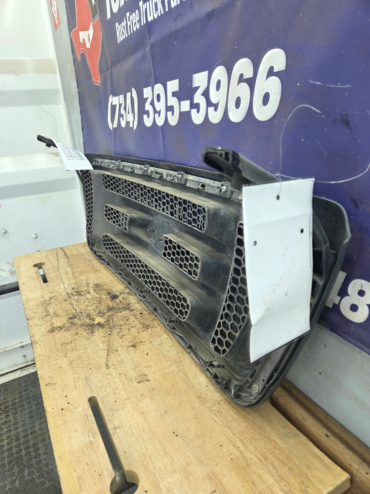 2004-2008 Ford F150 Grill XL - Black 5L3Z8200EA