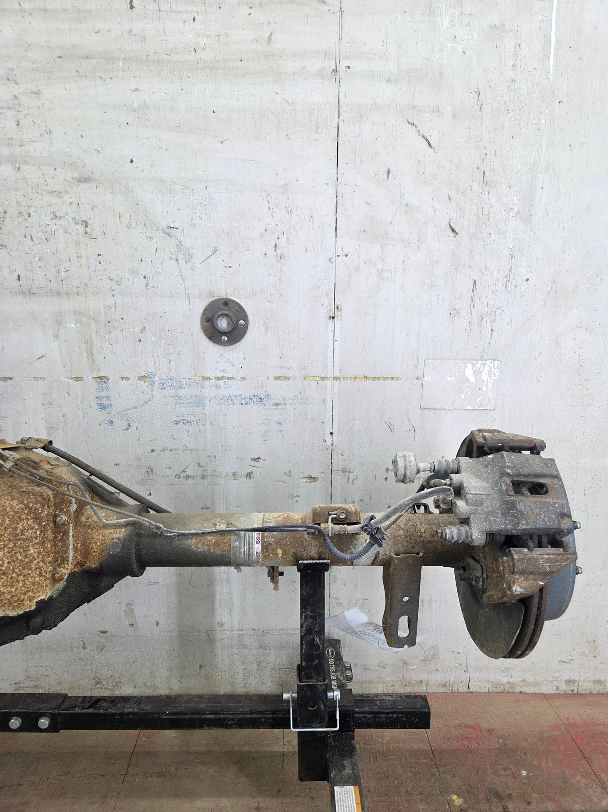 2009-2011 Ford F150 9.75" Rear Axle 3.73 Gear Ratio Limited Slip
