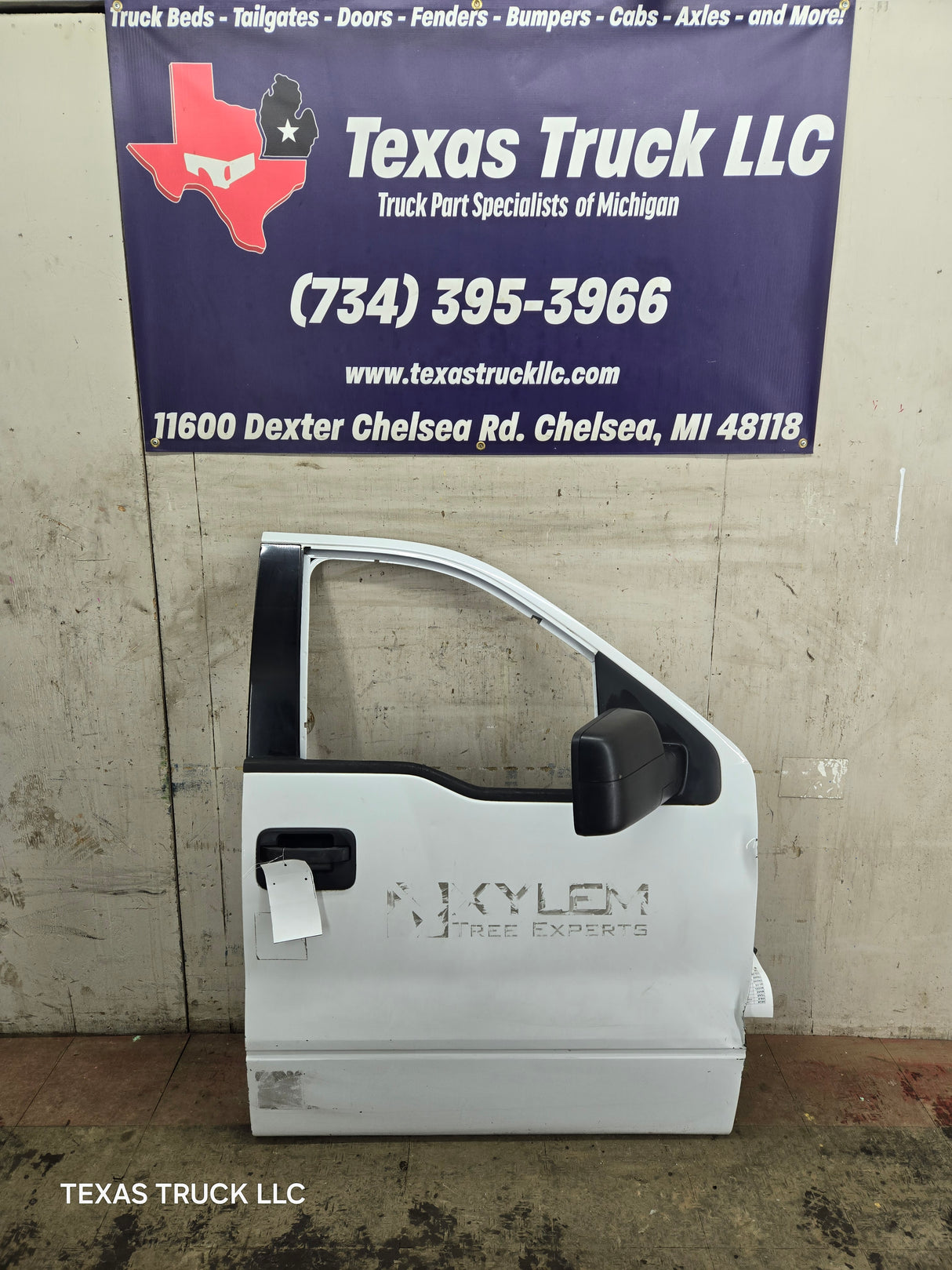 2004-2008 Ford F150 RH Passenger Front CREW Cab Door