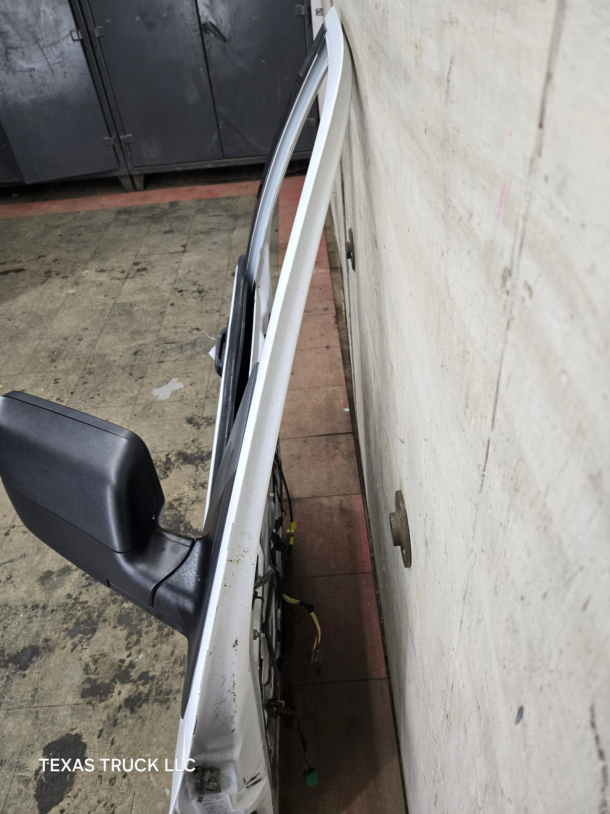 2004-2008 Ford F150 RH Passenger Front CREW Cab Door