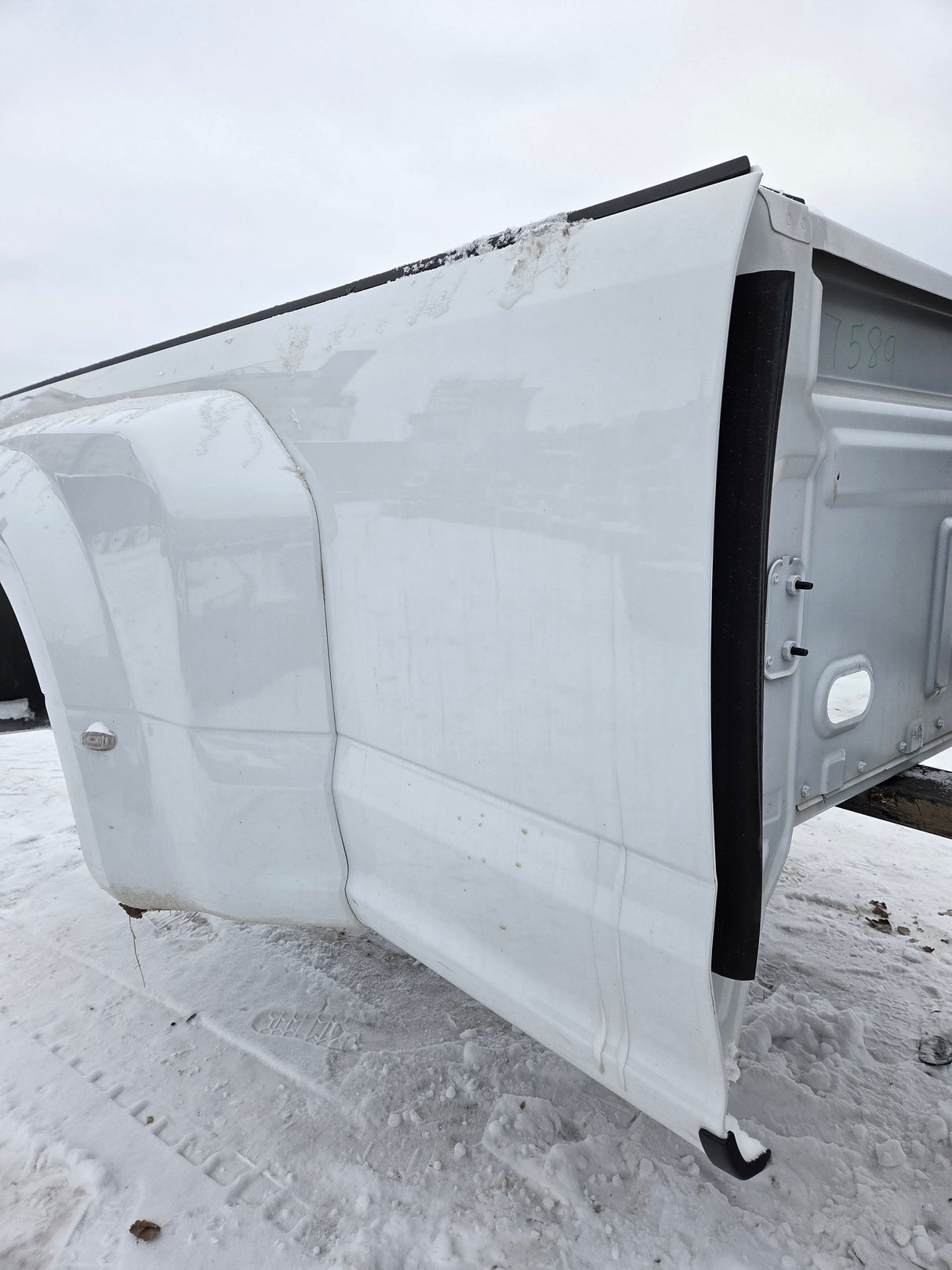 2017-2022 Ford Super Duty F350 F450 F550 8' Dually Bed - Oxford White