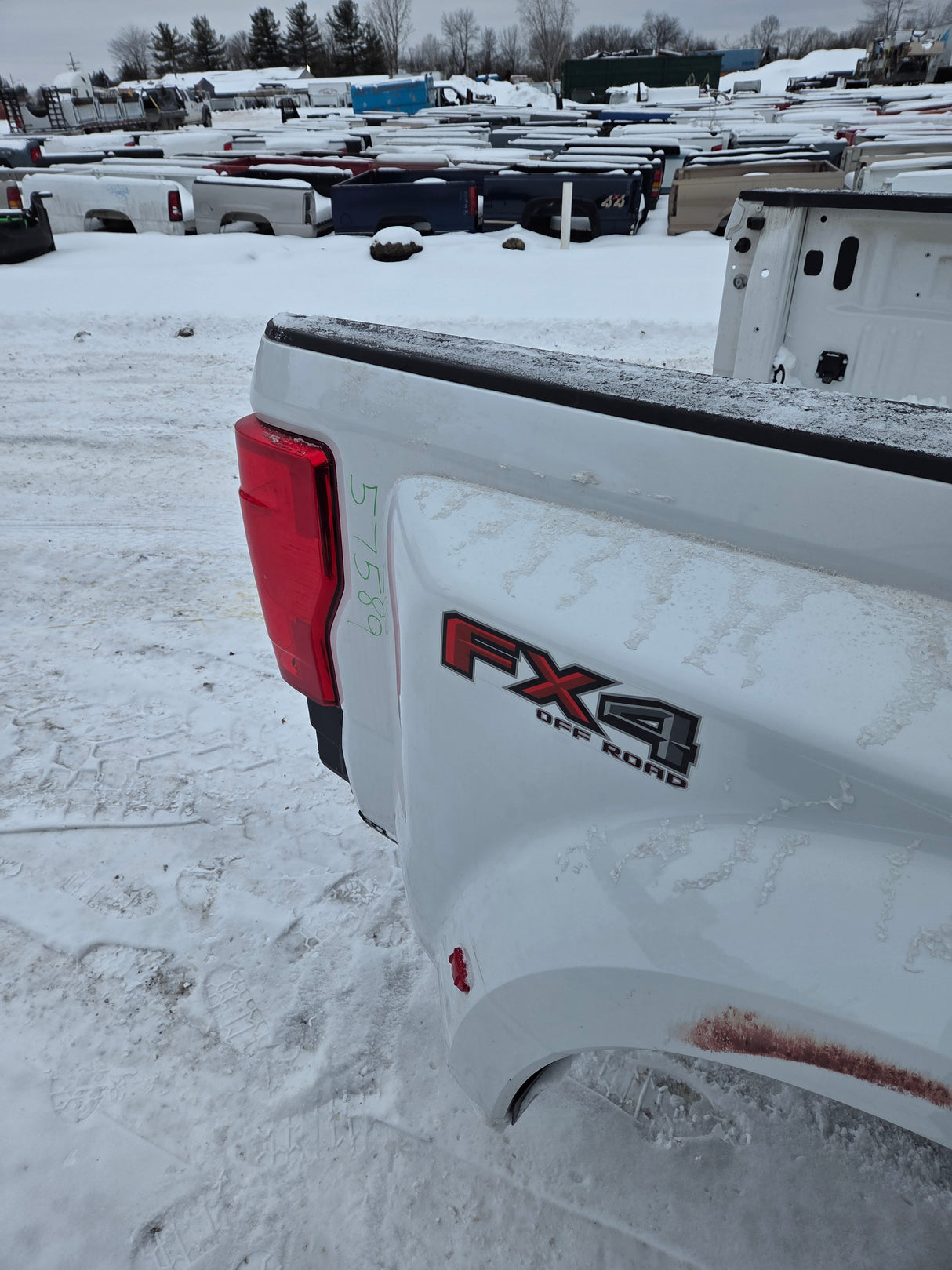 2017-2022 Ford Super Duty F350 F450 F550 8' Dually Bed - Oxford White
