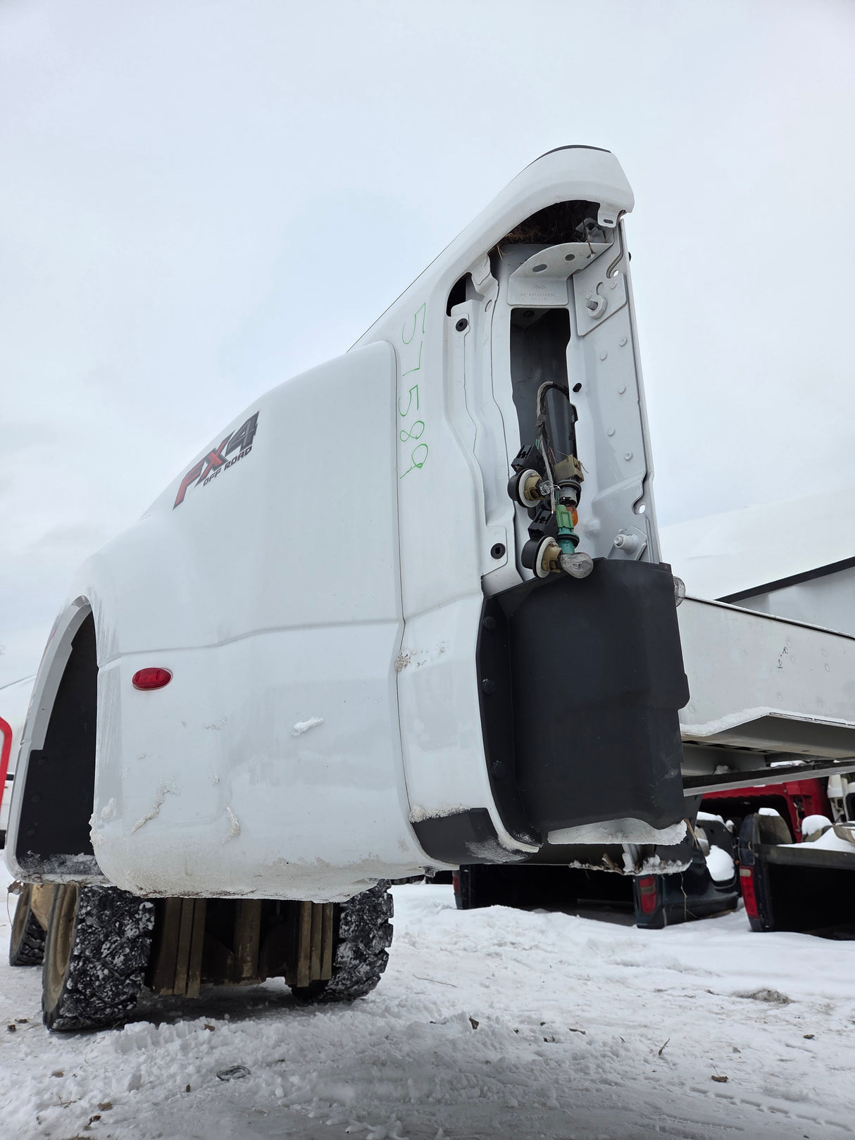 2017-2022 Ford Super Duty F350 F450 F550 8' Dually Bed - Oxford White