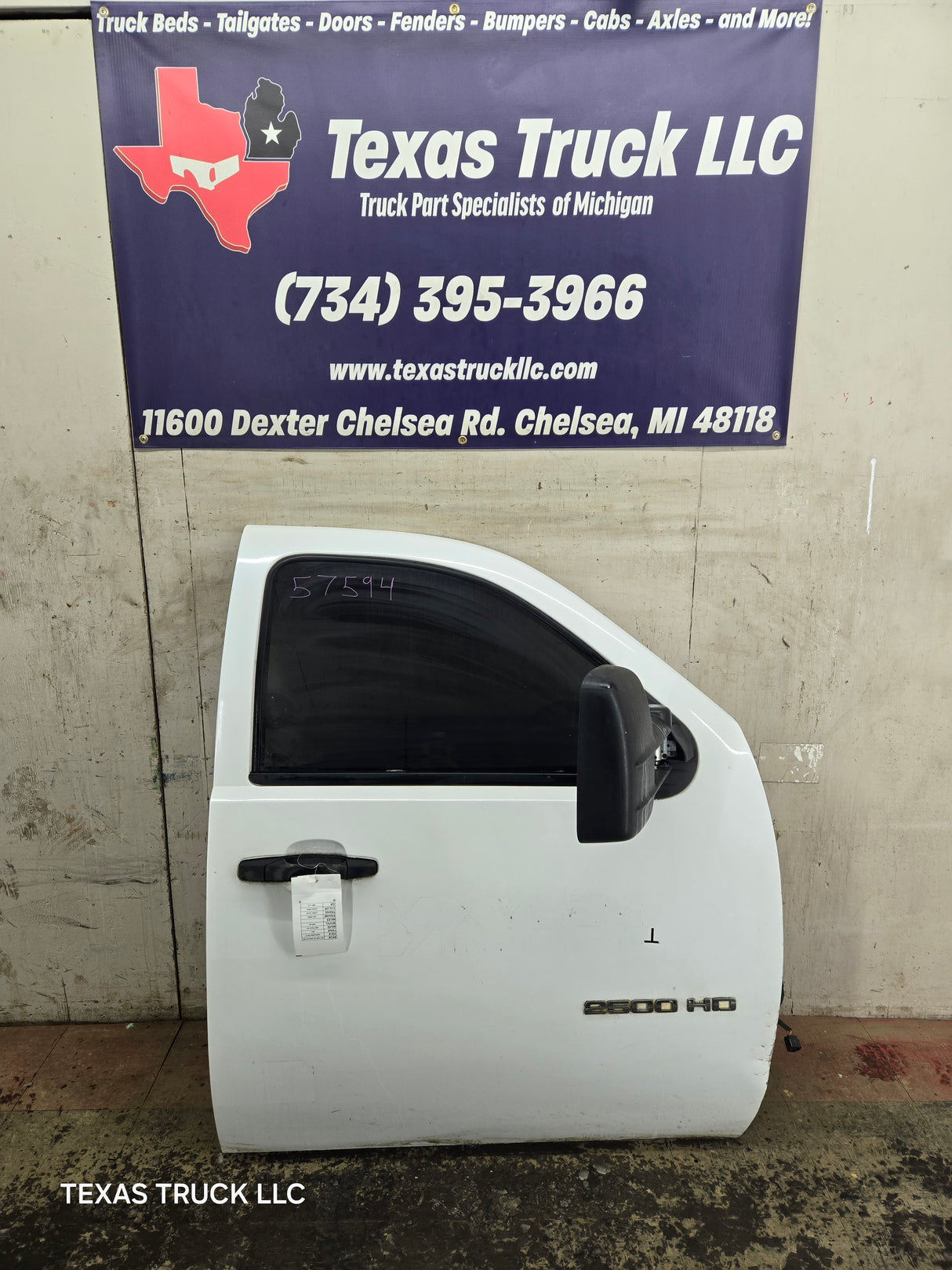 2007-2013 Chevrolet Silverado / GMC Sierra 1500 2500 3500 HD RH Front Passenger Side Door