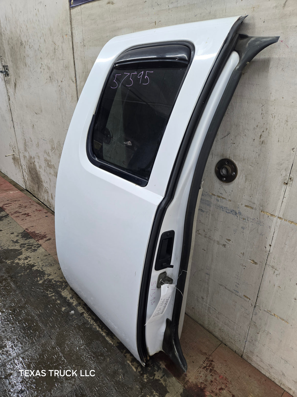 2007-2013 Chevrolet Silverado / GMC Sierra 1500 2500 3500 HD Passenger side Extended Cab RH Rear Door