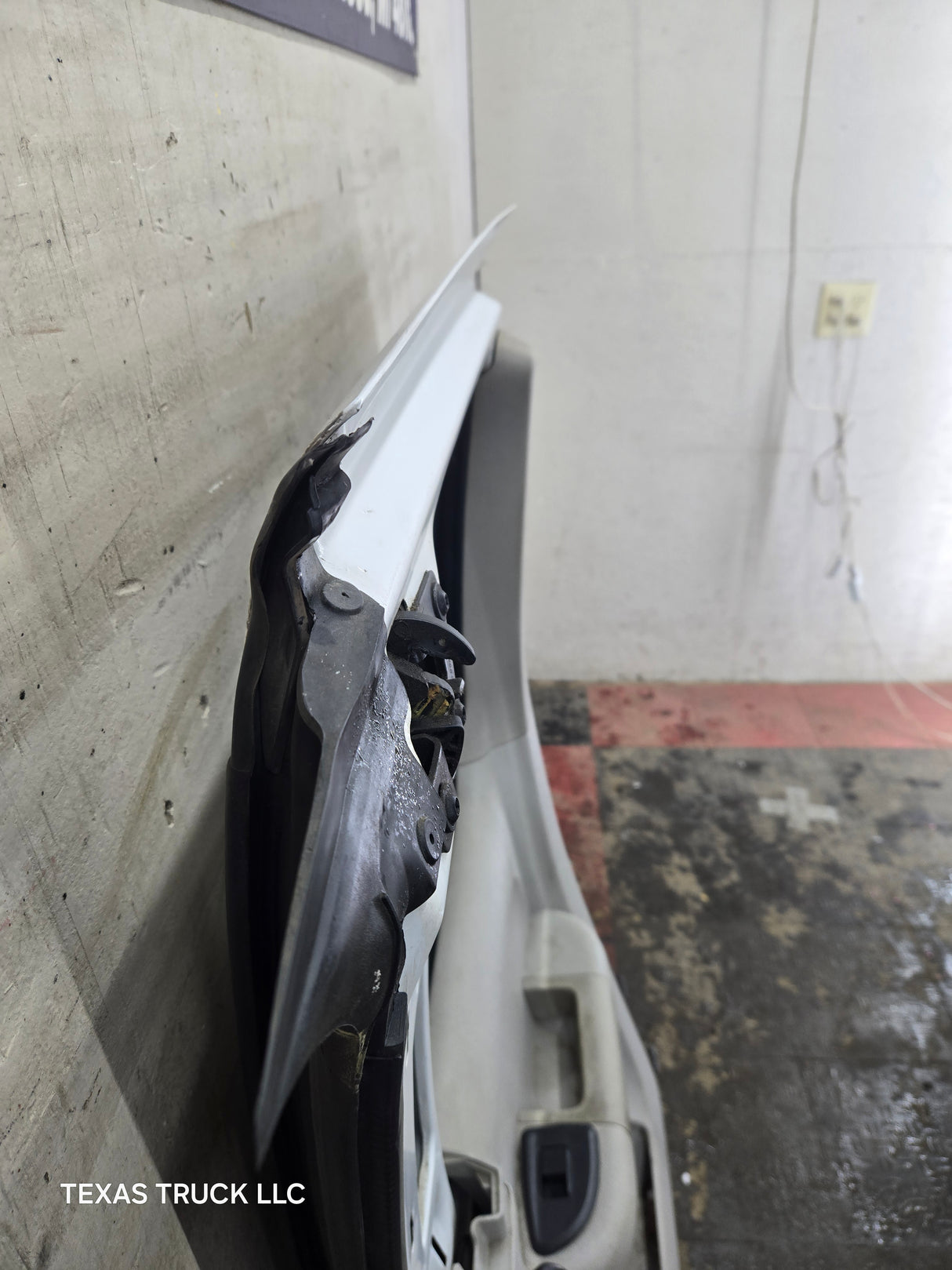 2007-2013 Chevrolet Silverado / GMC Sierra 1500 2500 3500 HD Passenger side Extended Cab RH Rear Door