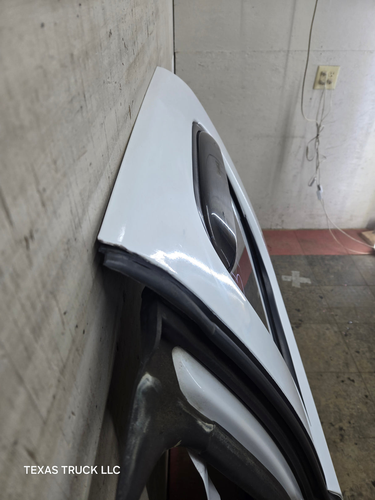 2007-2013 Chevrolet Silverado / GMC Sierra 1500 2500 3500 HD Driver Side Extended Cab LH Rear Door