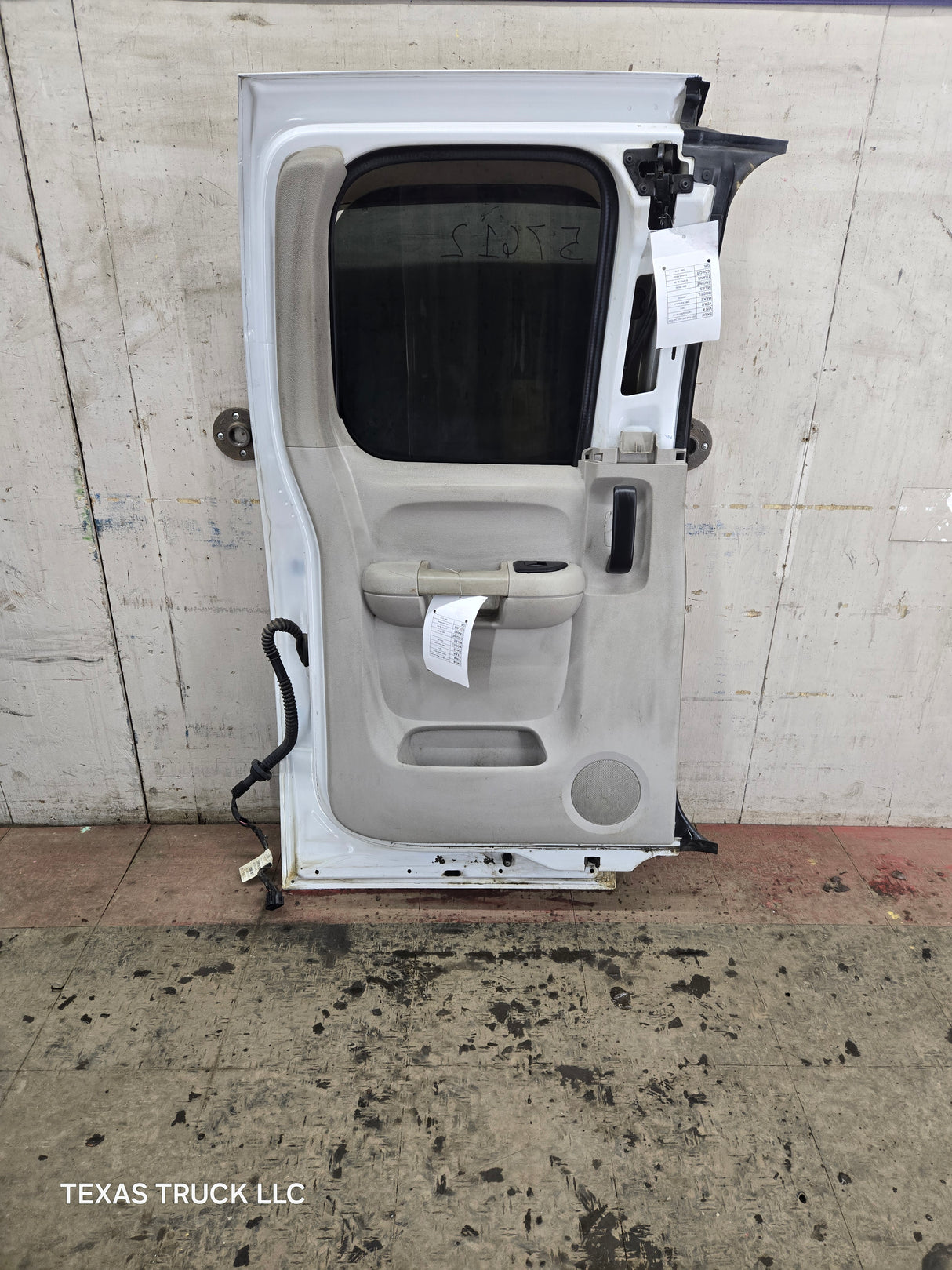 2007-2013 Chevrolet Silverado / GMC Sierra 1500 2500 3500 HD Driver Side Extended Cab LH Rear Door