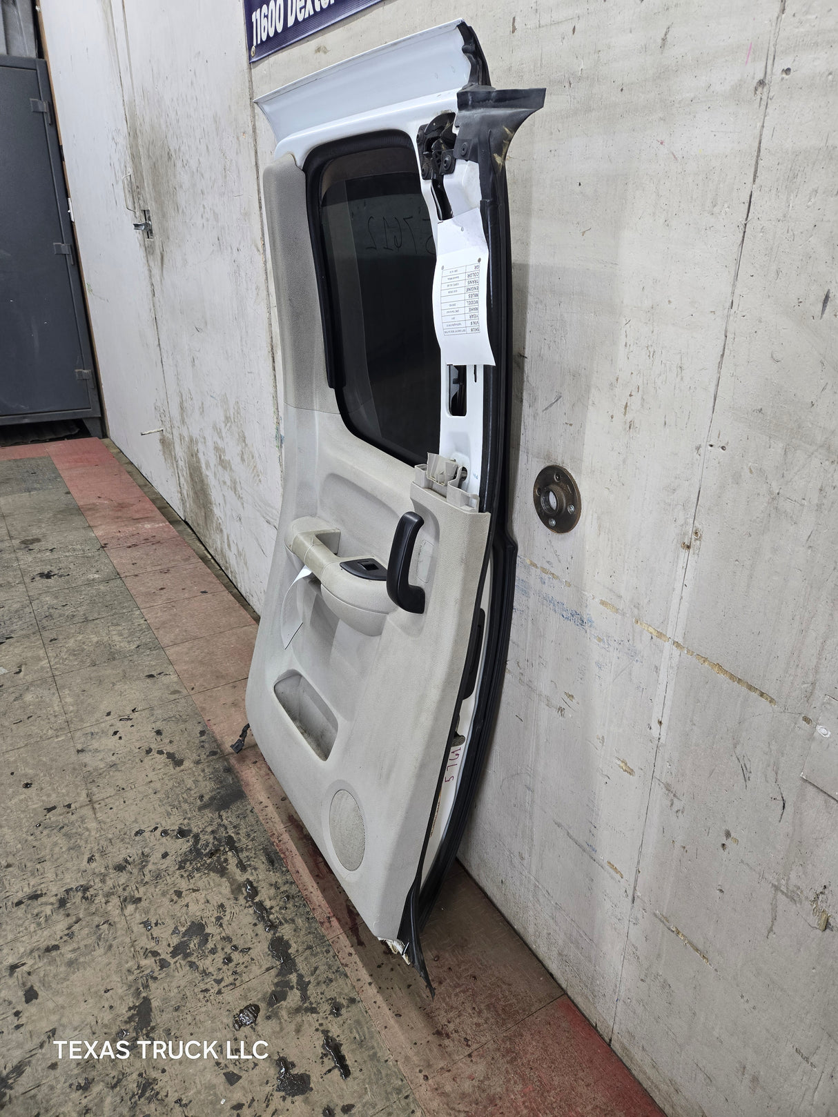 2007-2013 Chevrolet Silverado / GMC Sierra 1500 2500 3500 HD Driver Side Extended Cab LH Rear Door