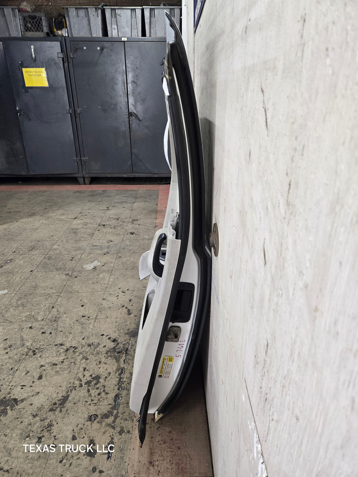 2007-2013 Chevrolet Silverado / GMC Sierra 1500 2500 3500 HD Driver Side Extended Cab LH Rear Door