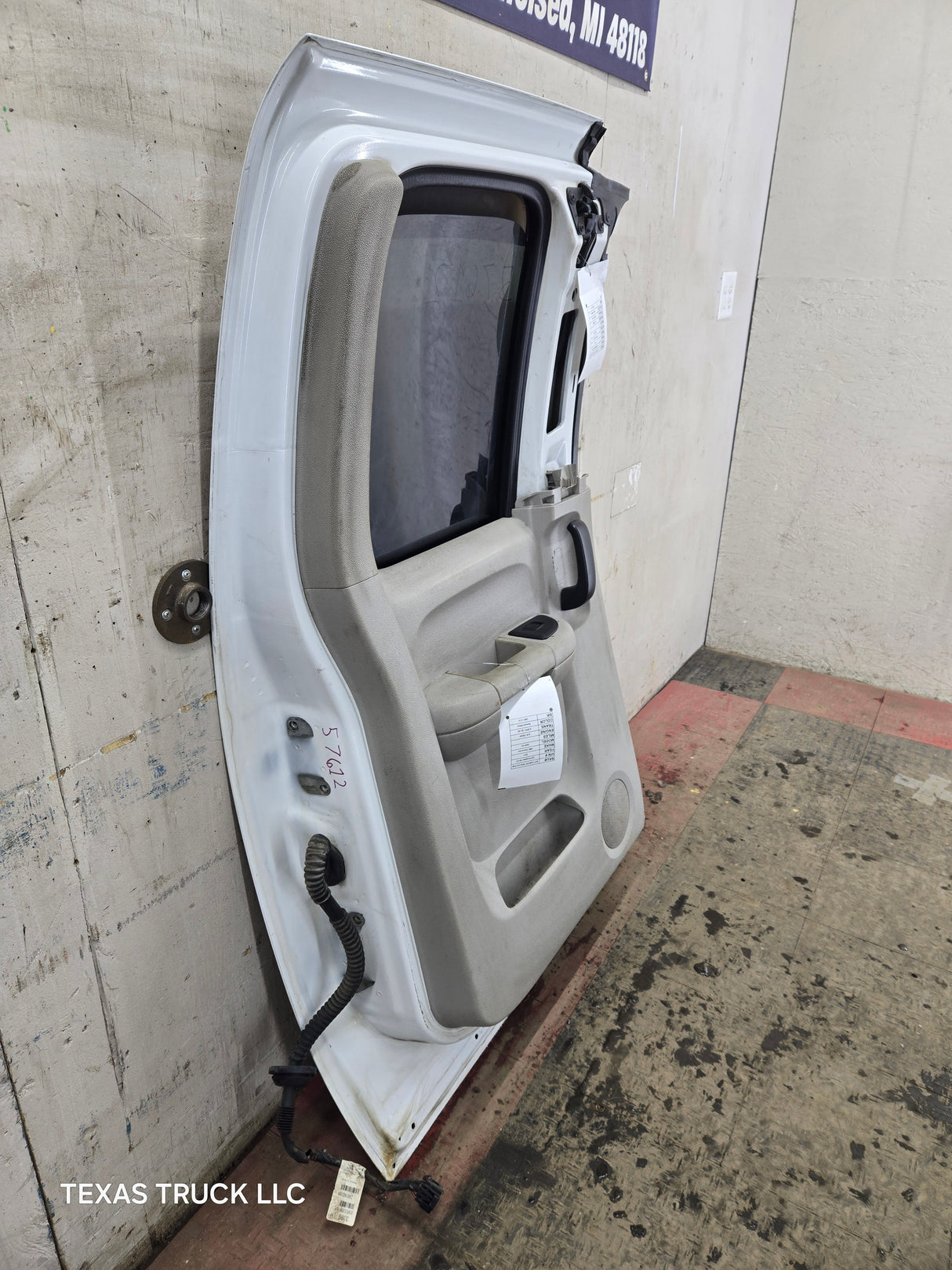2007-2013 Chevrolet Silverado / GMC Sierra 1500 2500 3500 HD Driver Side Extended Cab LH Rear Door