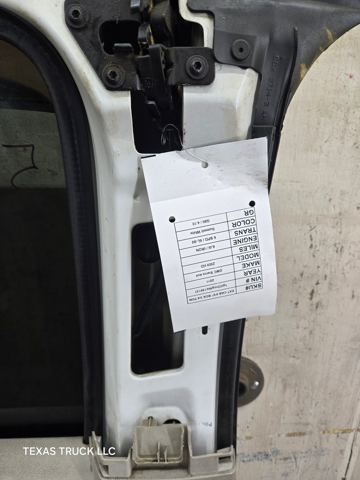 2007-2013 Chevrolet Silverado / GMC Sierra 1500 2500 3500 HD Driver Side Extended Cab LH Rear Door