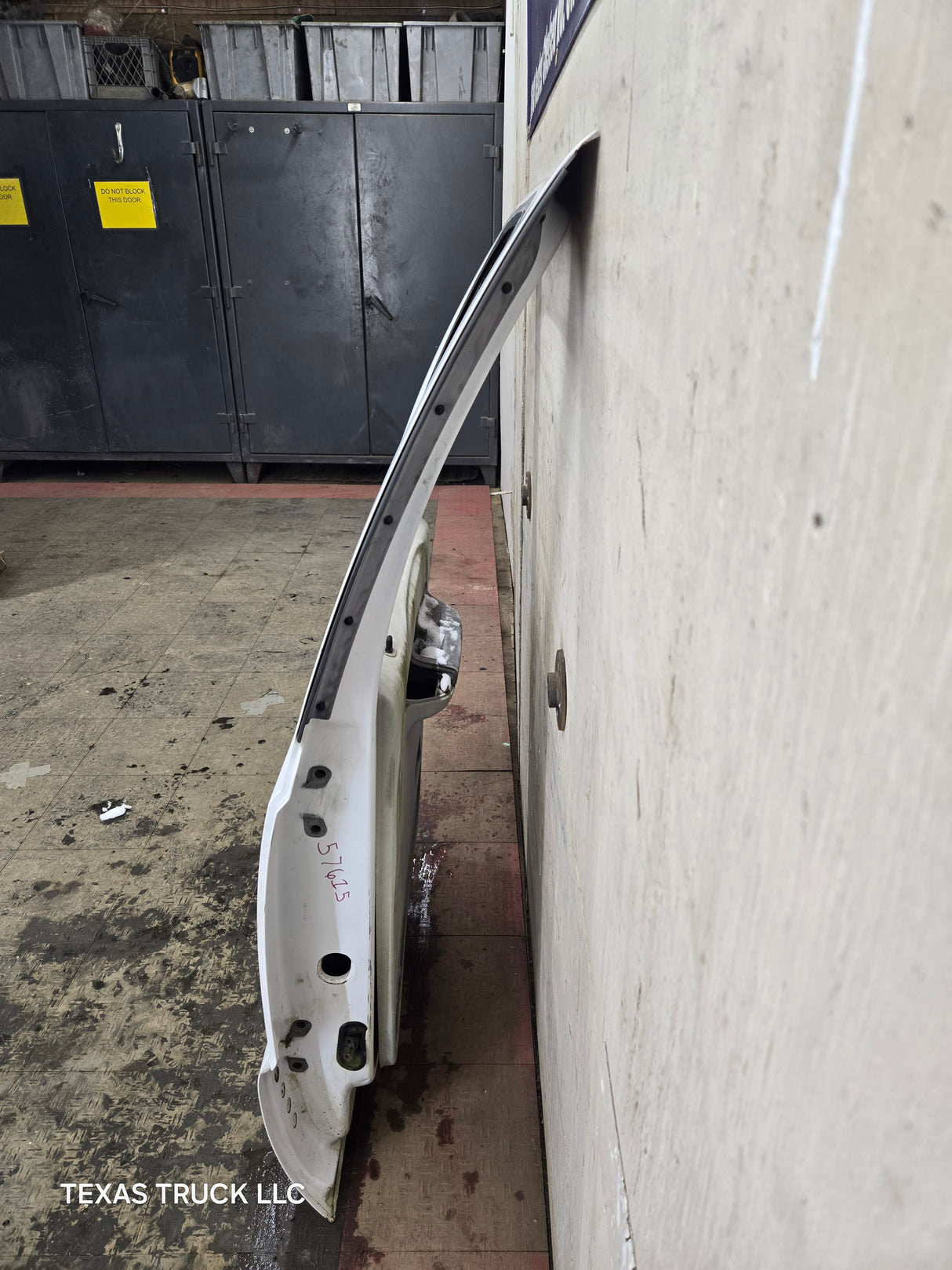 1999-2011 Ford Super Duty RH Passenger Side Rear Crew Cab Door F250 F350 F450 F550