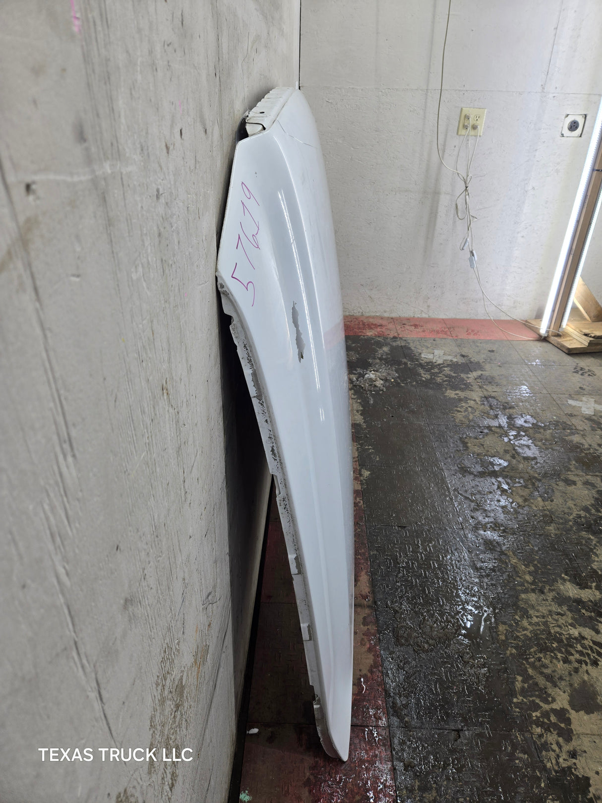 2004-2008 Ford F150 Hood