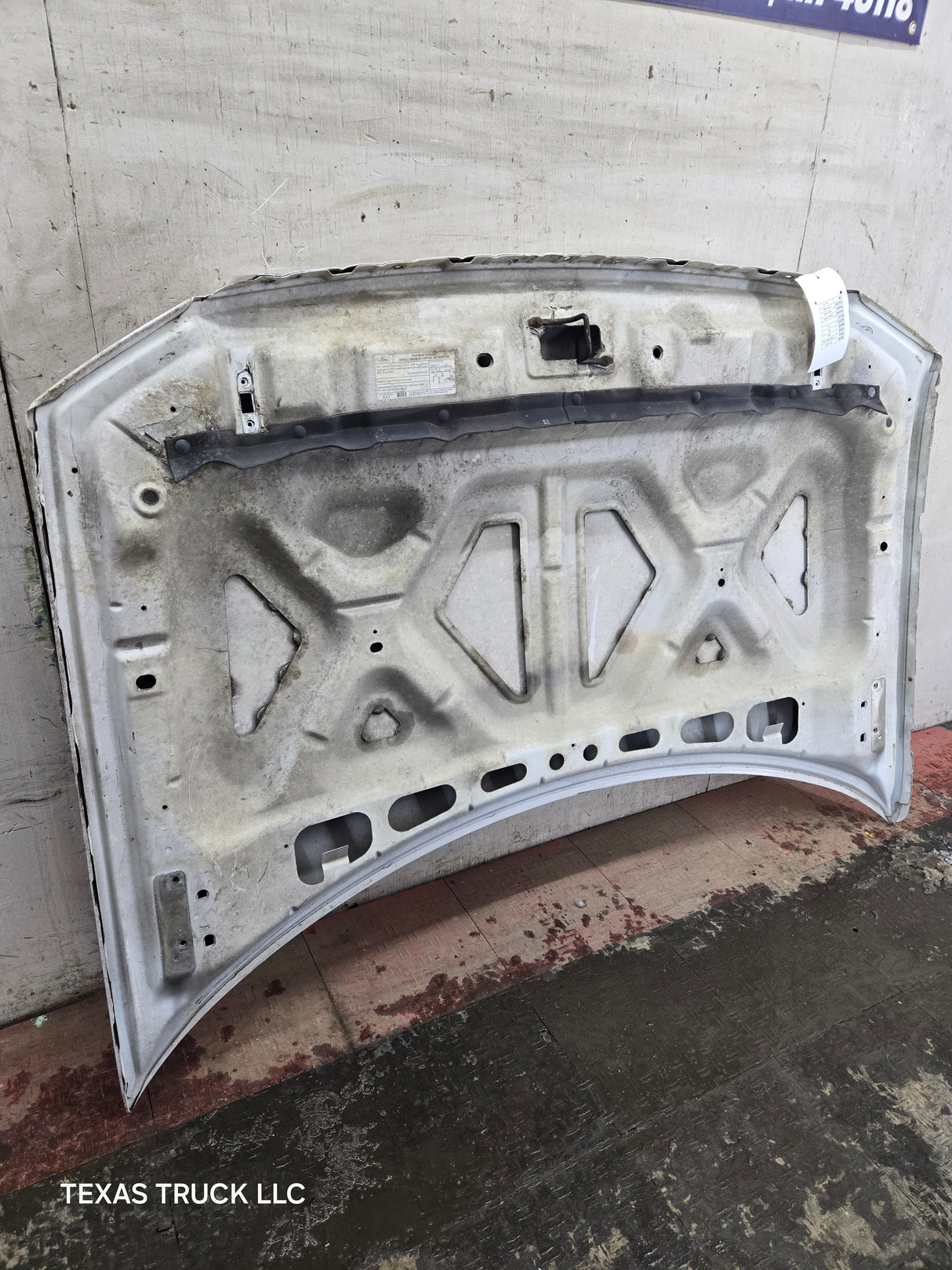 2004-2008 Ford F150 Hood