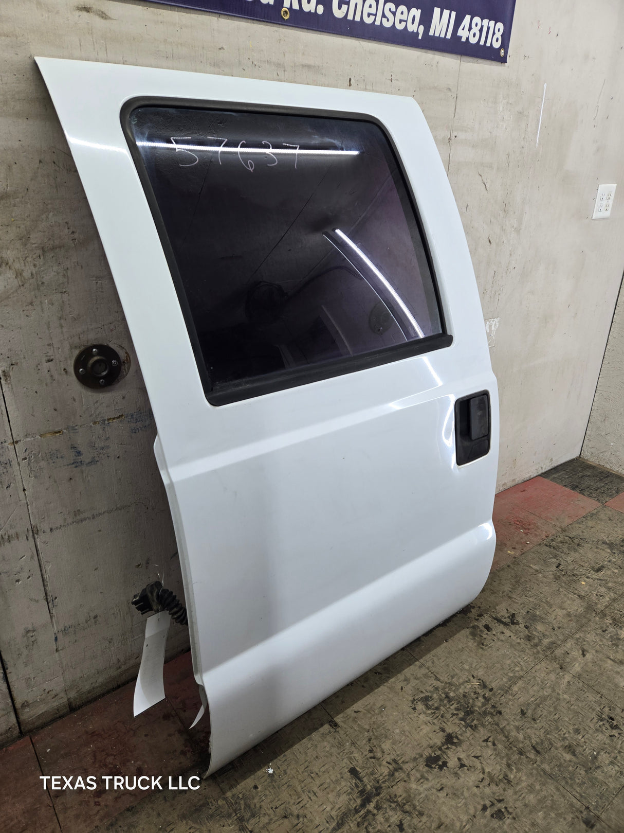 1999-2011 Ford Super Duty LH Driver Side Rear Crew Cab Door F250 F350 F450 F550
