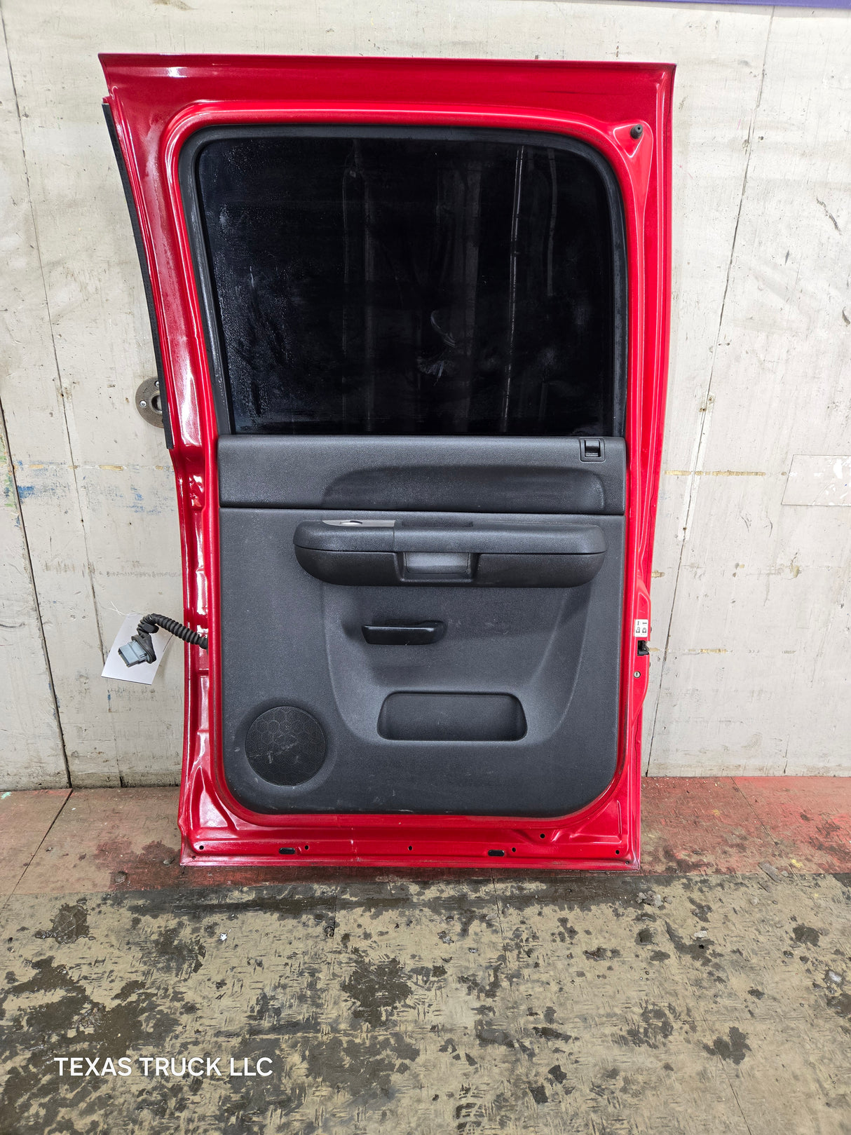 2007-2013 Chevrolet Silverado / GMC Sierra 1500 2500 3500 HD Crew Cab RH Passenger Rear Door