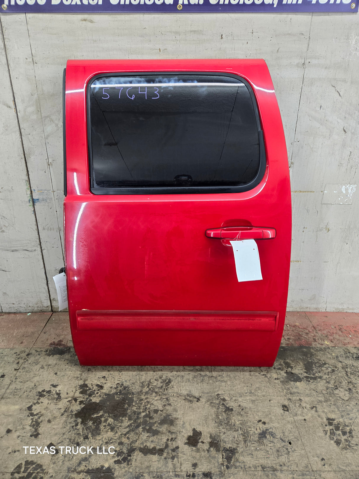 2007-2013 Chevrolet Silverado / GMC Sierra 1500 2500 3500 HD Crew Cab LH Driver Side Rear Door