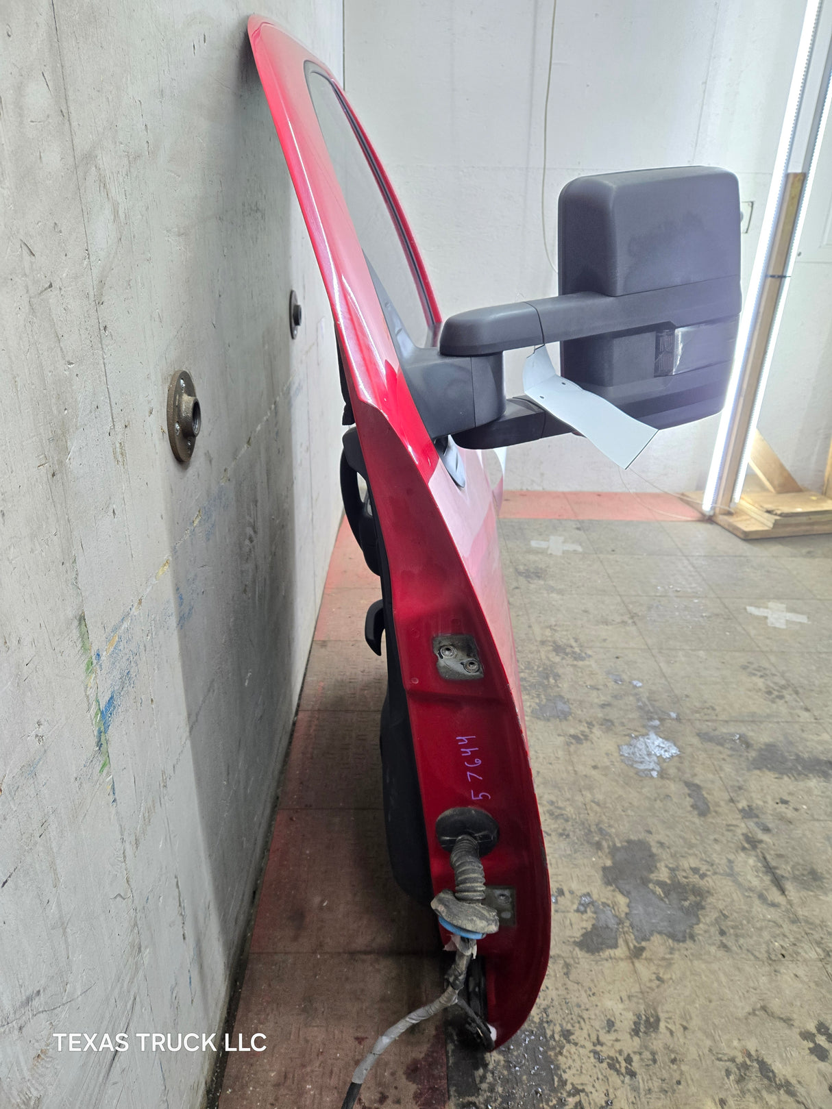 2007-2013 Chevrolet Silverado / GMC Sierra 1500 2500 3500 HD LH Front Driver Side Door