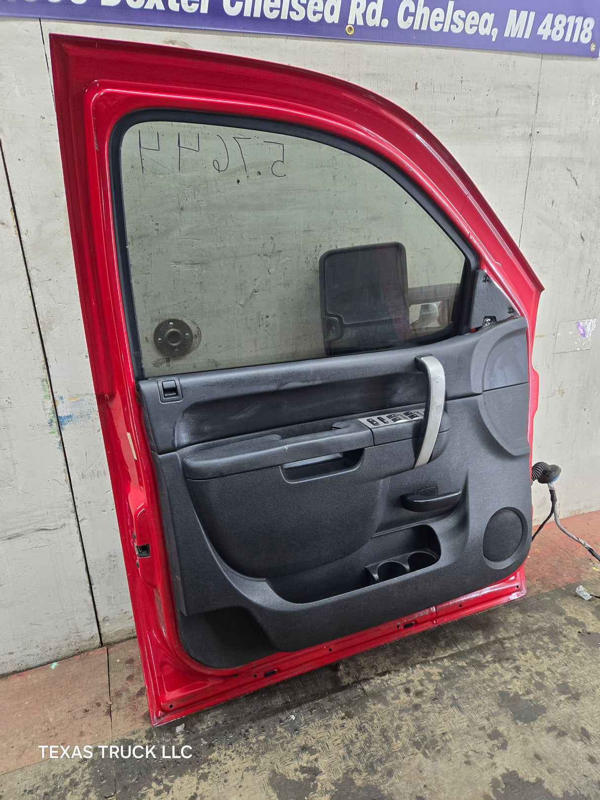 2007-2013 Chevrolet Silverado / GMC Sierra 1500 2500 3500 HD LH Front Driver Side Door