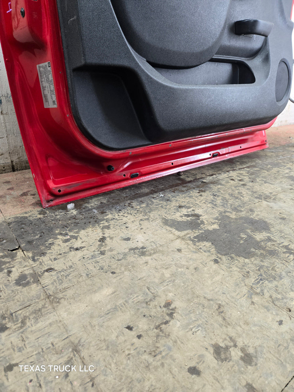 2007-2013 Chevrolet Silverado / GMC Sierra 1500 2500 3500 HD LH Front Driver Side Door