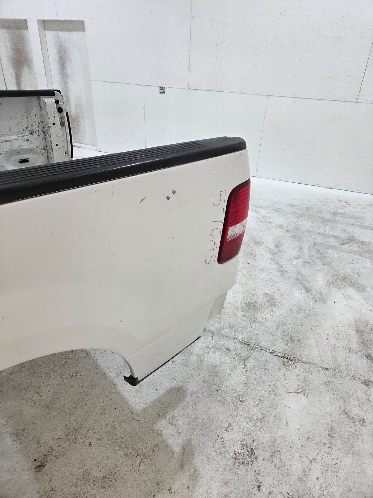 2004-2008 Ford F150 5' 6" Short Truck Bed
