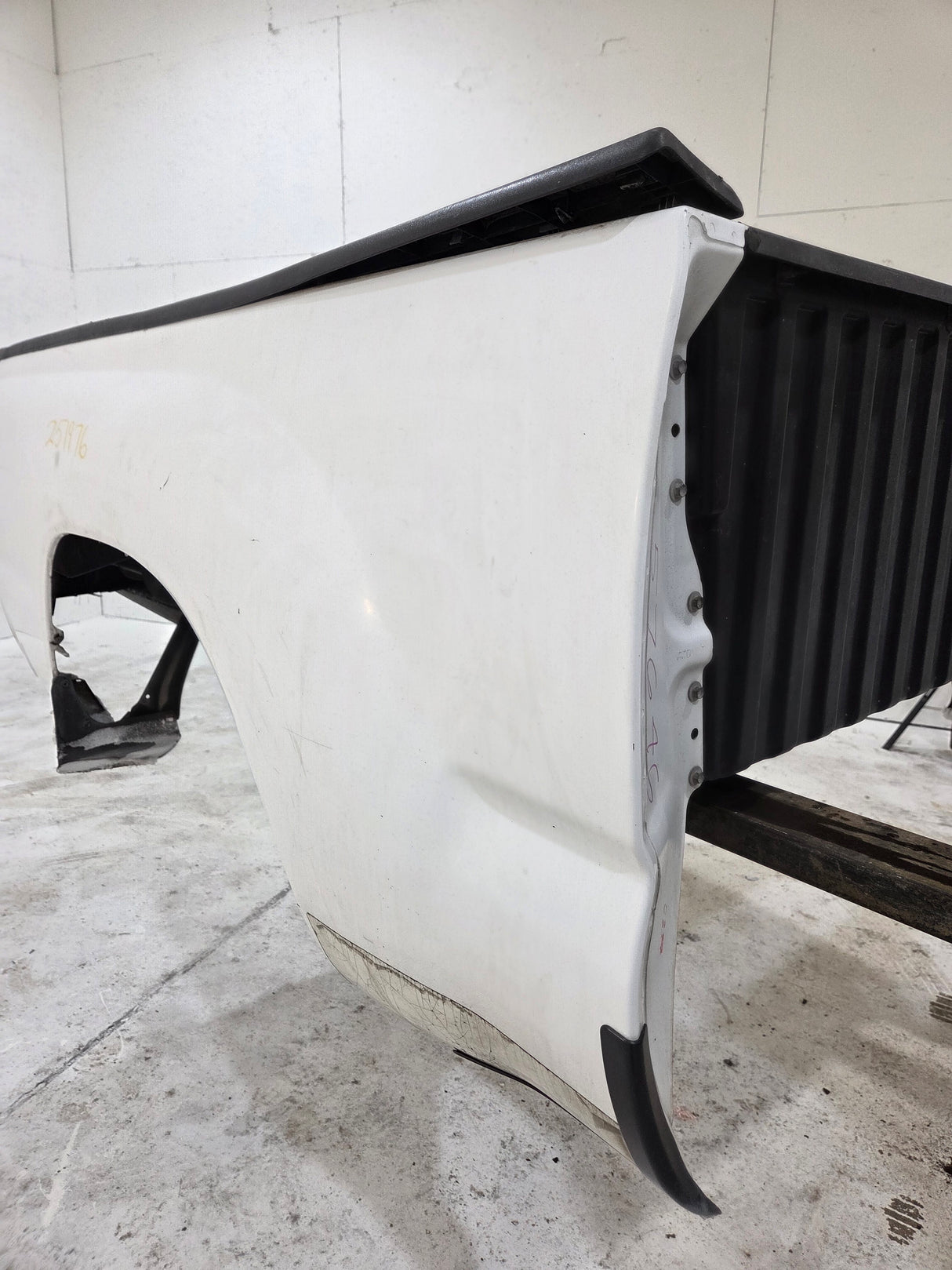 2005-2015 Toyota Tacoma 6' Long Truck Bed