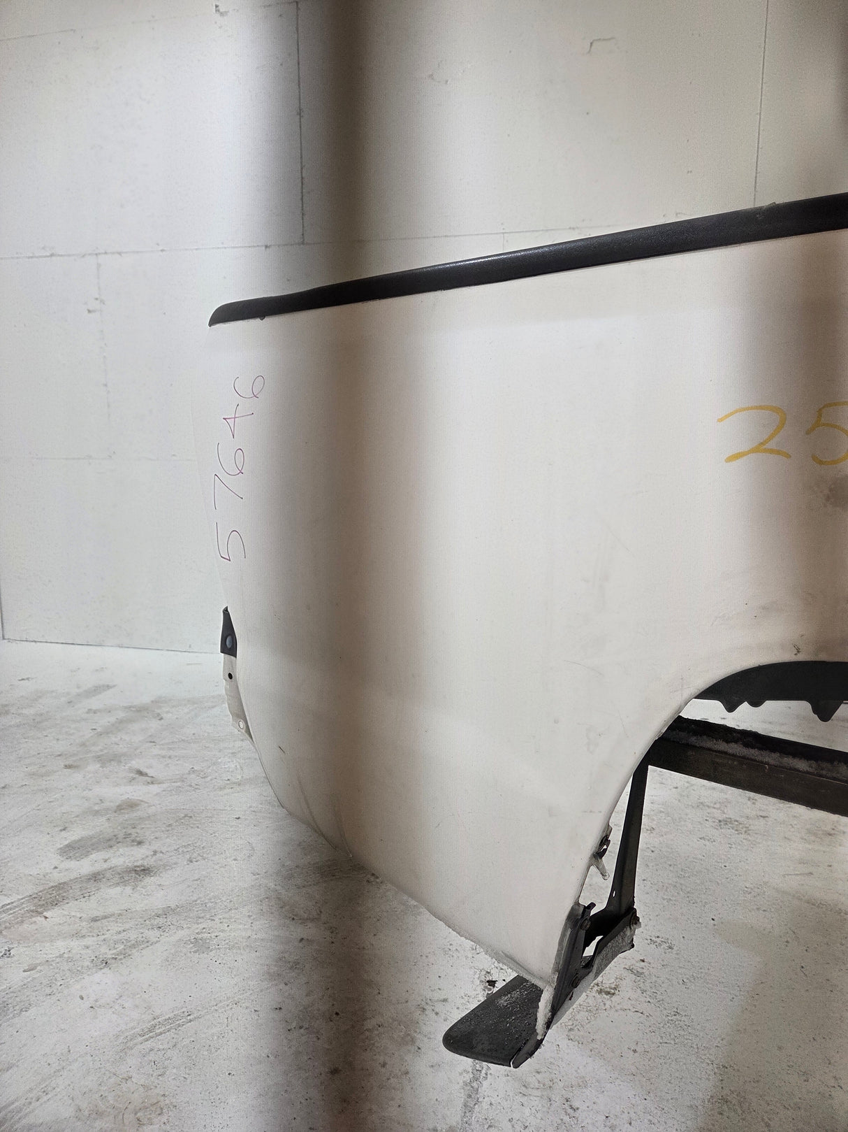 2005-2015 Toyota Tacoma 6' Long Truck Bed