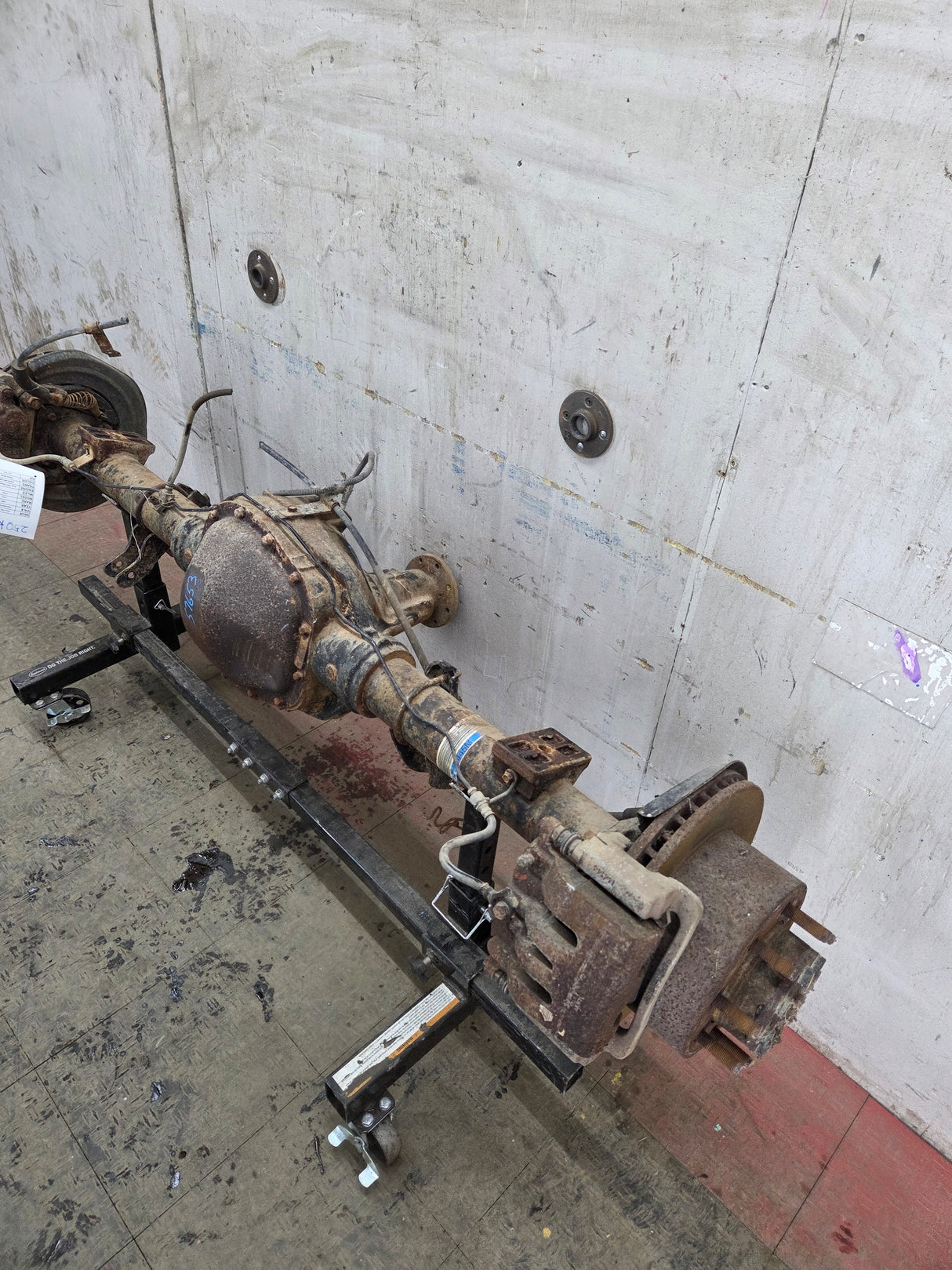 2005-2007 Ford Super Duty F250 F350 SRW Rear Axle 3.73 Gear Ratio 250k Miles