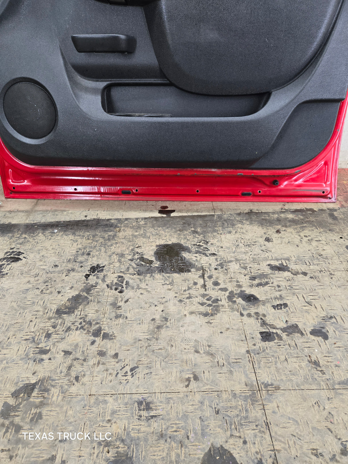 2007-2013 Chevrolet Silverado / GMC Sierra 1500 2500 3500 HD RH Front Passenger Side Door