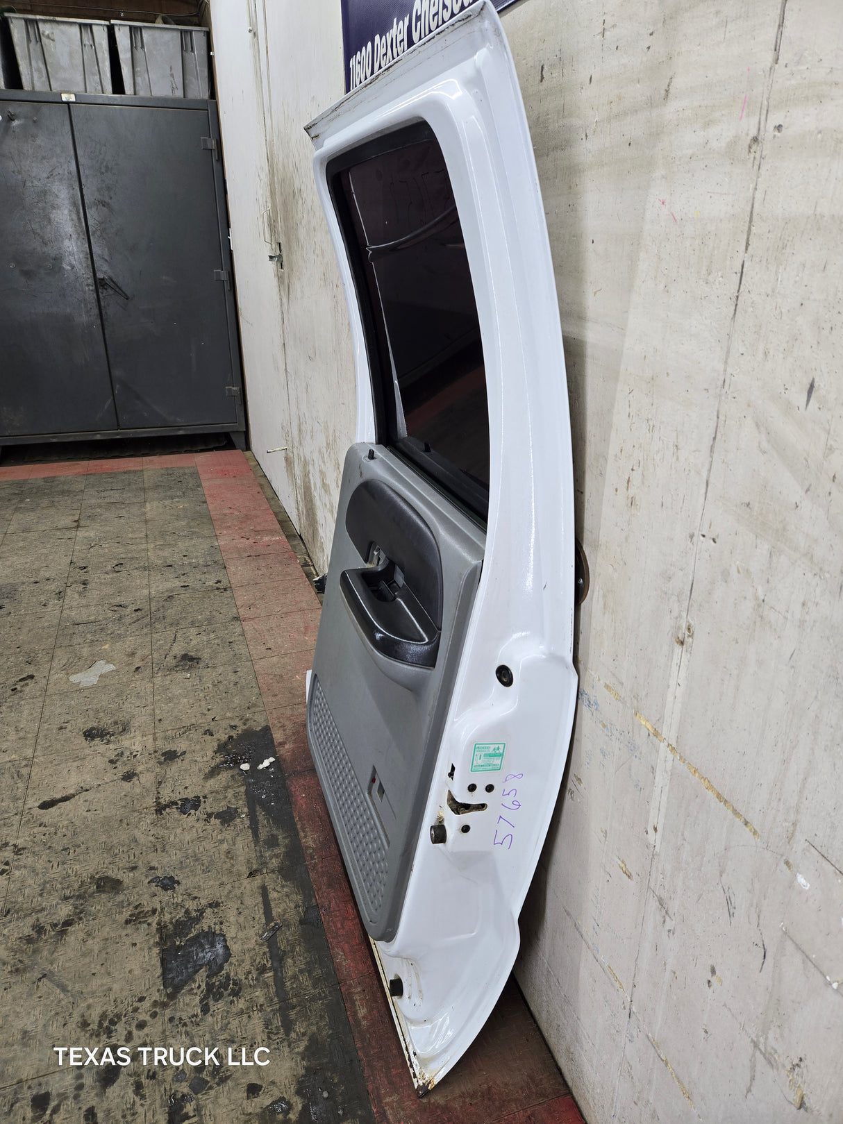 1999-2011 Ford Super Duty RH Passenger Side Rear Crew Cab Door F250 F350 F450 F550