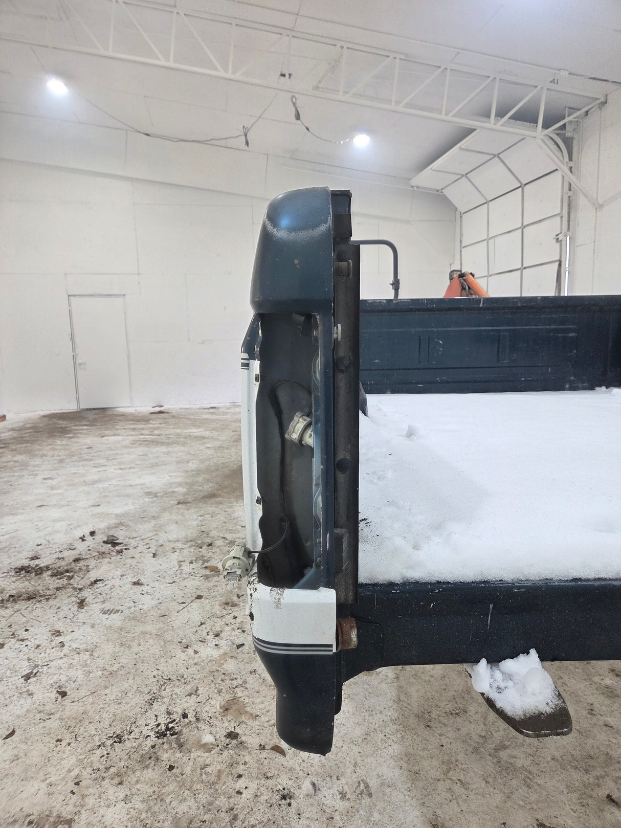 1987-1997 Ford F150 F250 F350 OBS 6' 9" Short Truck Bed