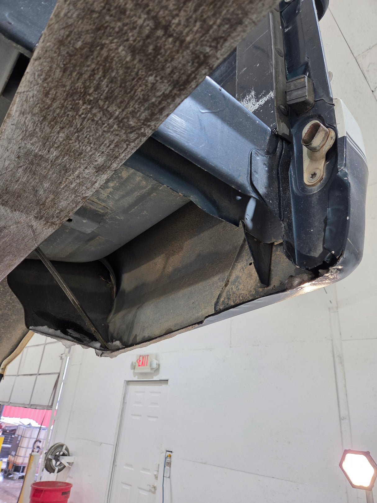 1987-1997 Ford F150 F250 F350 OBS 6' 9" Short Truck Bed