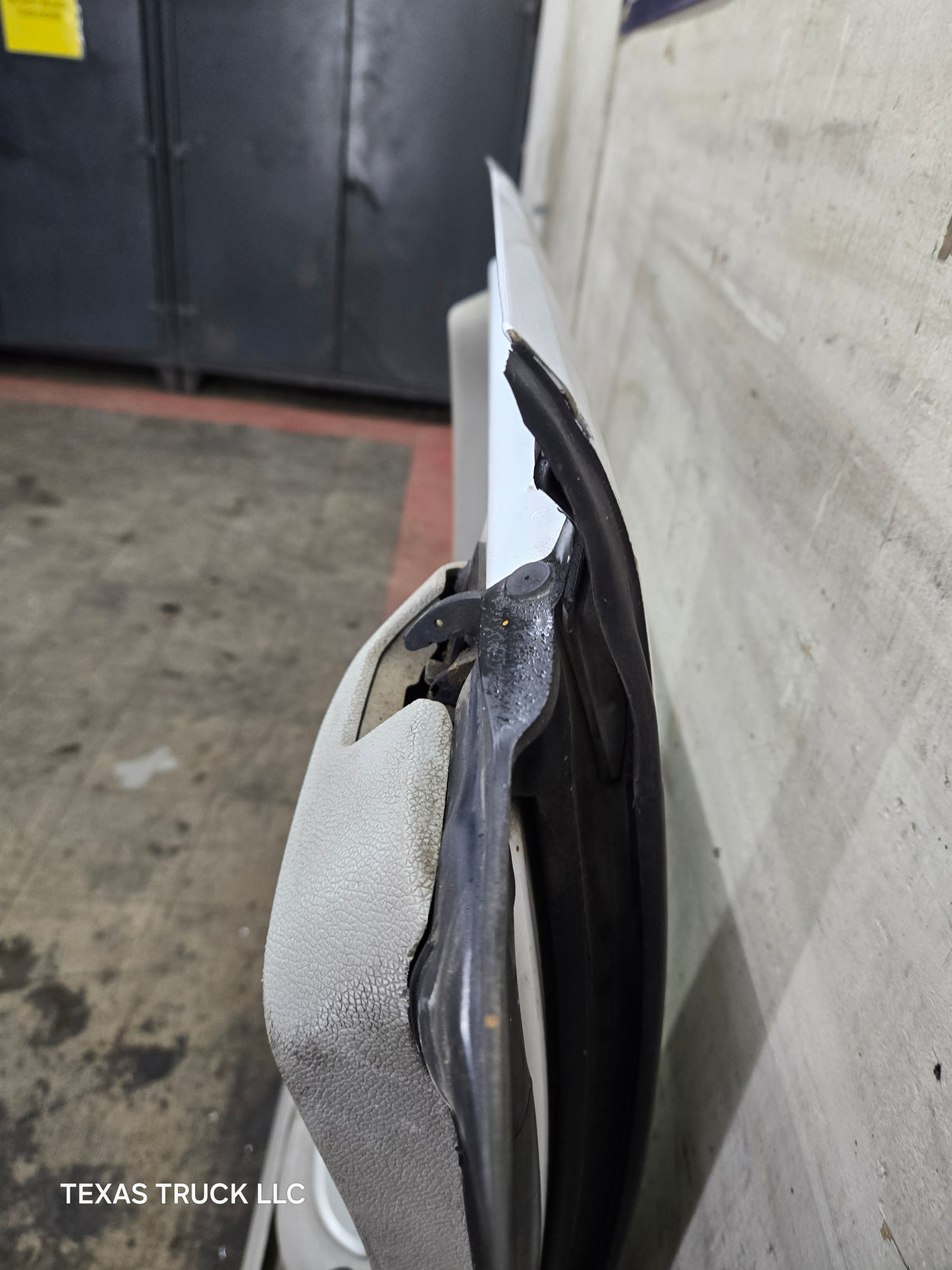 2007-2013 Chevrolet Silverado / GMC Sierra 1500 2500 3500 HD Driver Side Extended Cab LH Rear Door