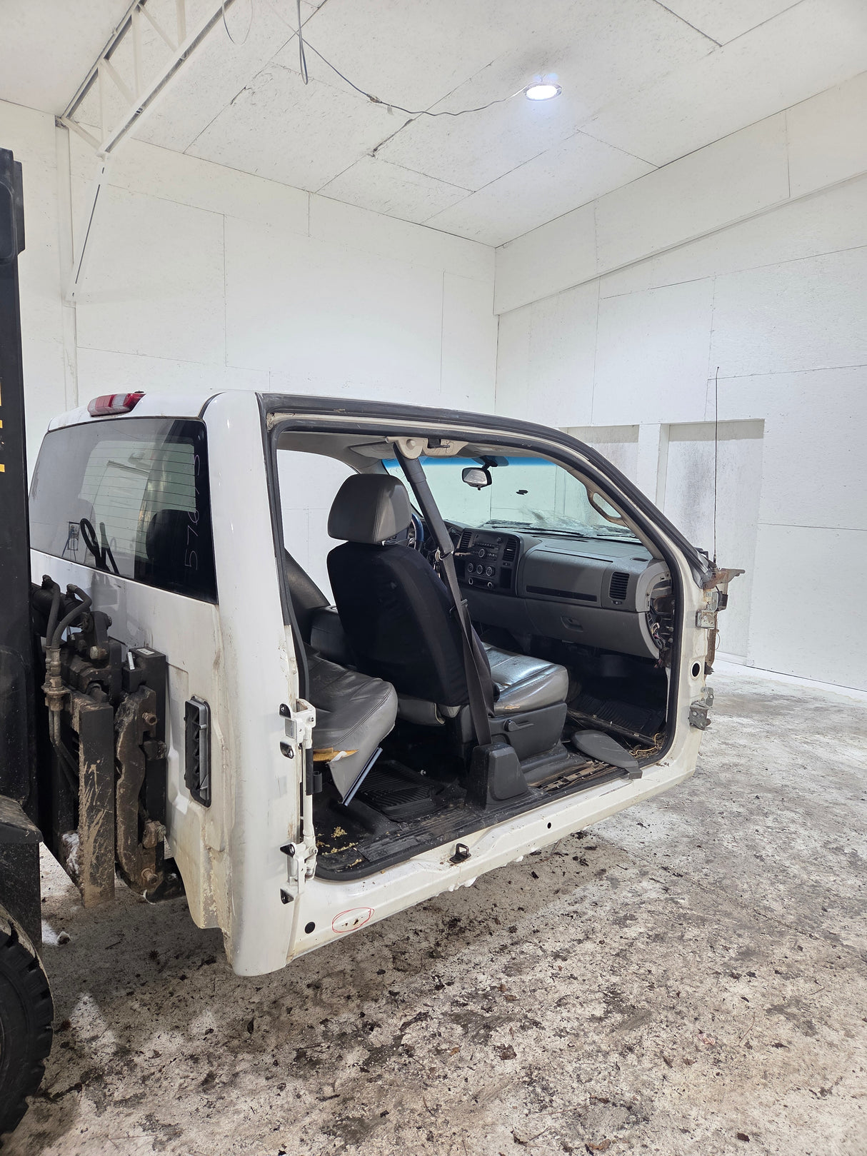 2007-2013 Chevrolet Silverado / GMC Sierra 1500 2500 3500 HD Extended Cab