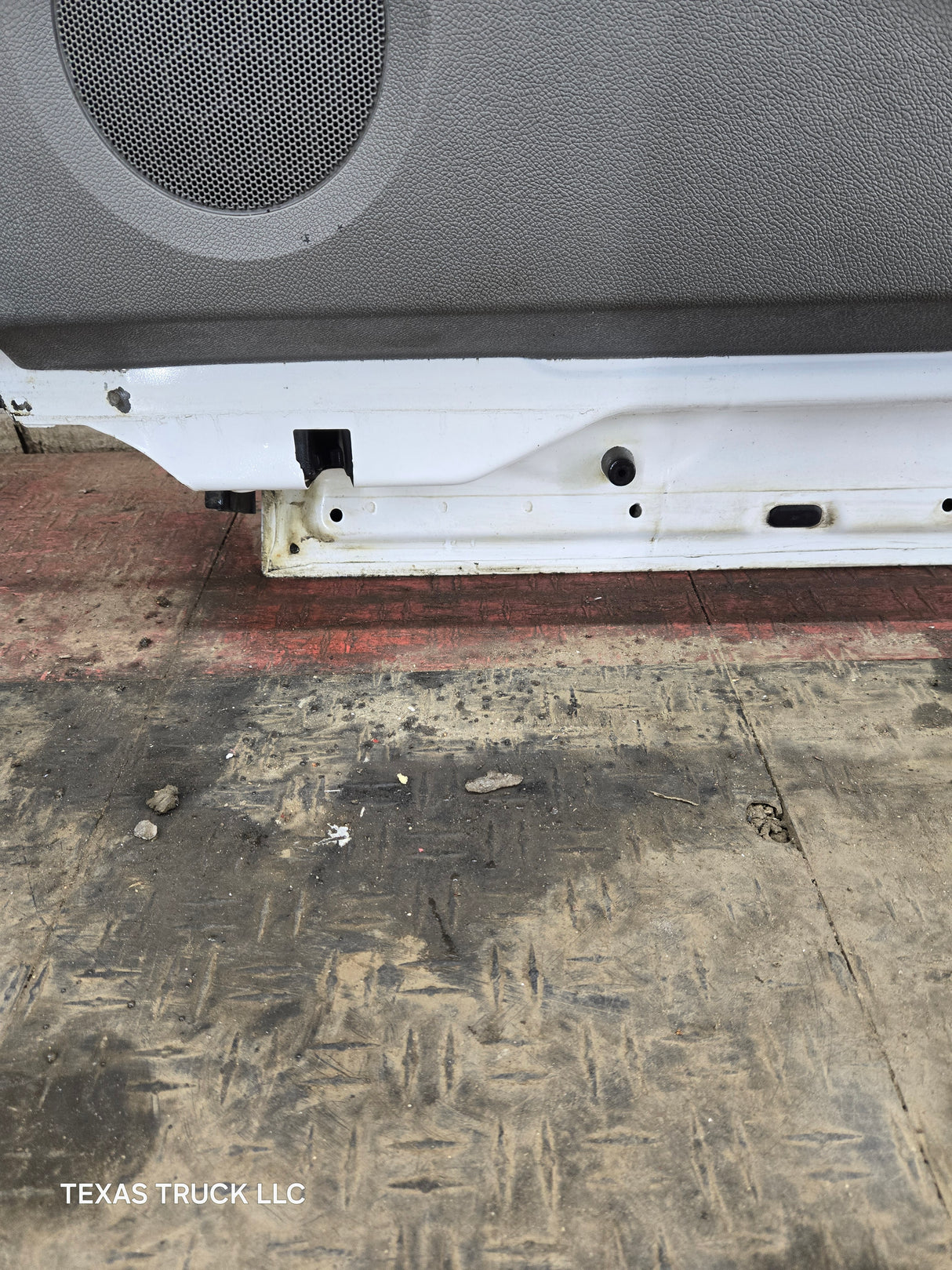 2007-2013 Chevrolet Silverado / GMC Sierra 1500 2500 3500 HD Passenger side Extended Cab RH Rear Door