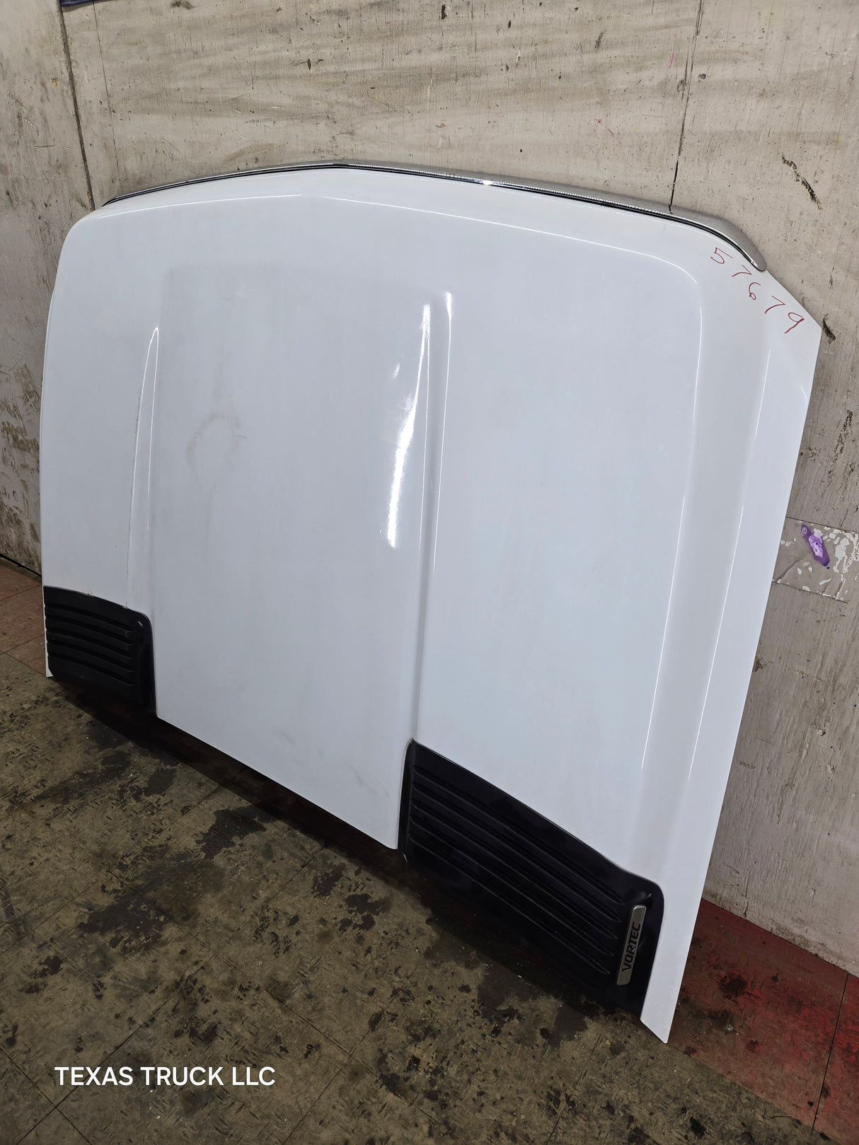 2007-2013 Chevrolet Silverado 2500 HD 3500HD Hood