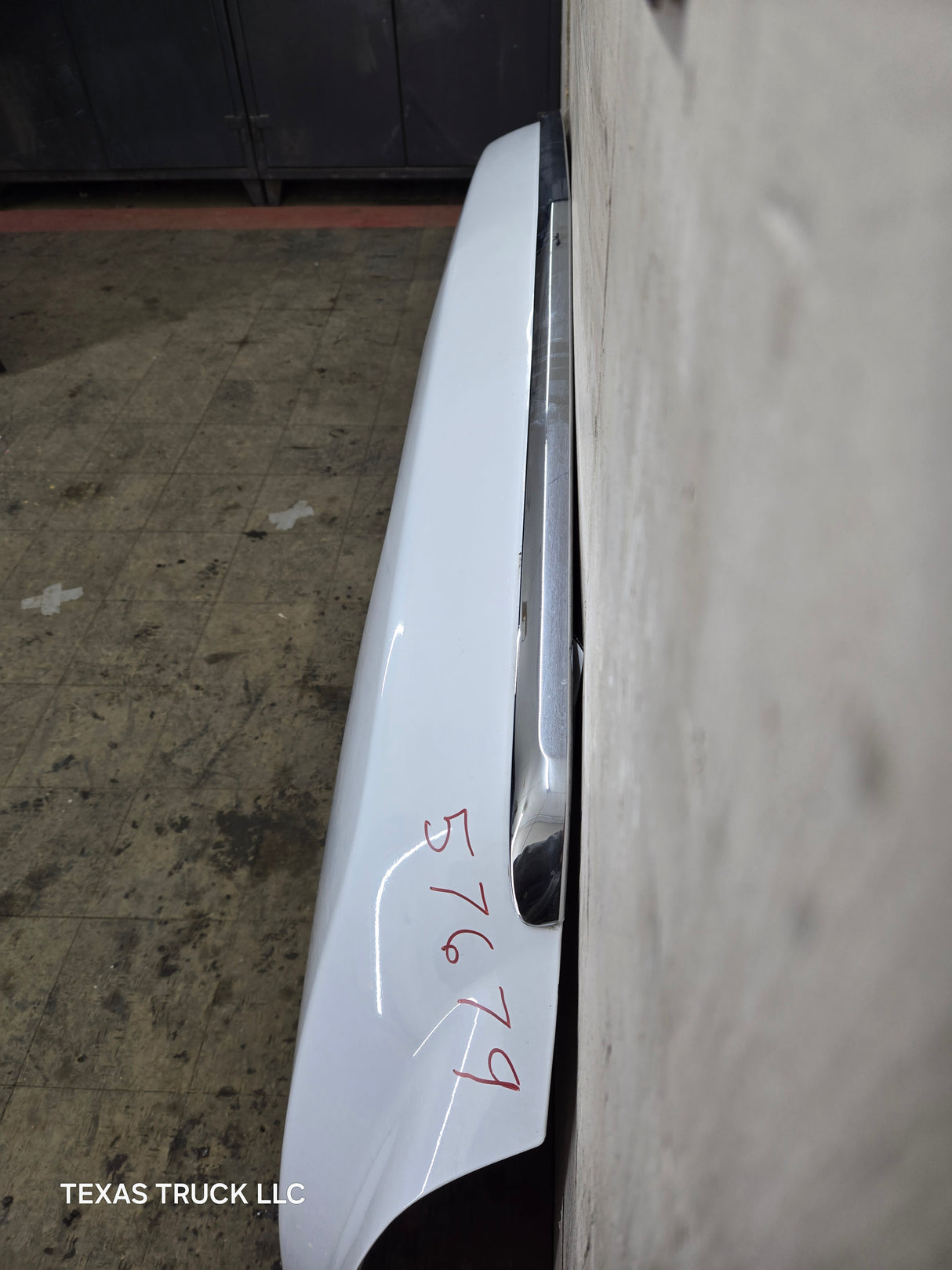 2007-2013 Chevrolet Silverado 2500 HD 3500HD Hood