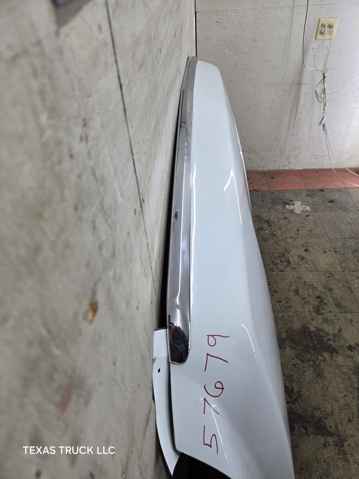 2007-2013 Chevrolet Silverado 2500 HD 3500HD Hood