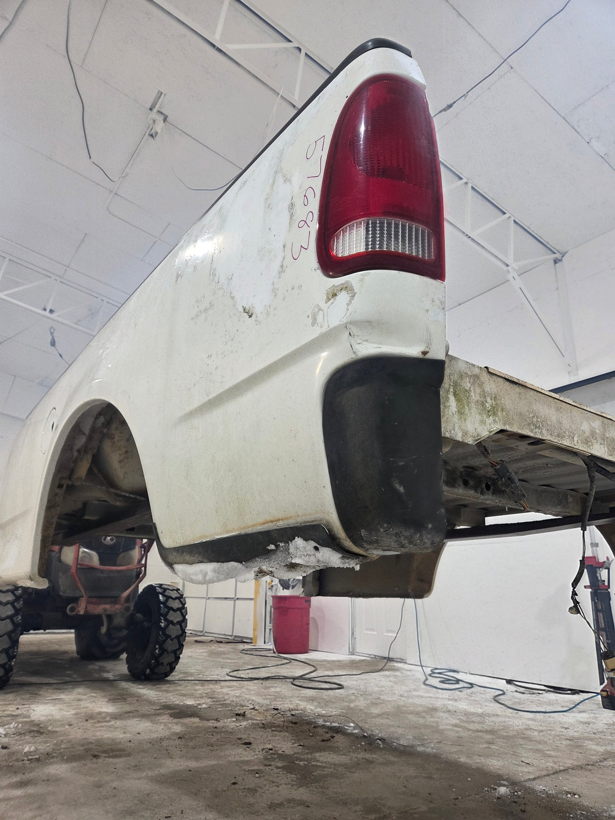 1997-2003 Ford F150 8' Long Bed - White