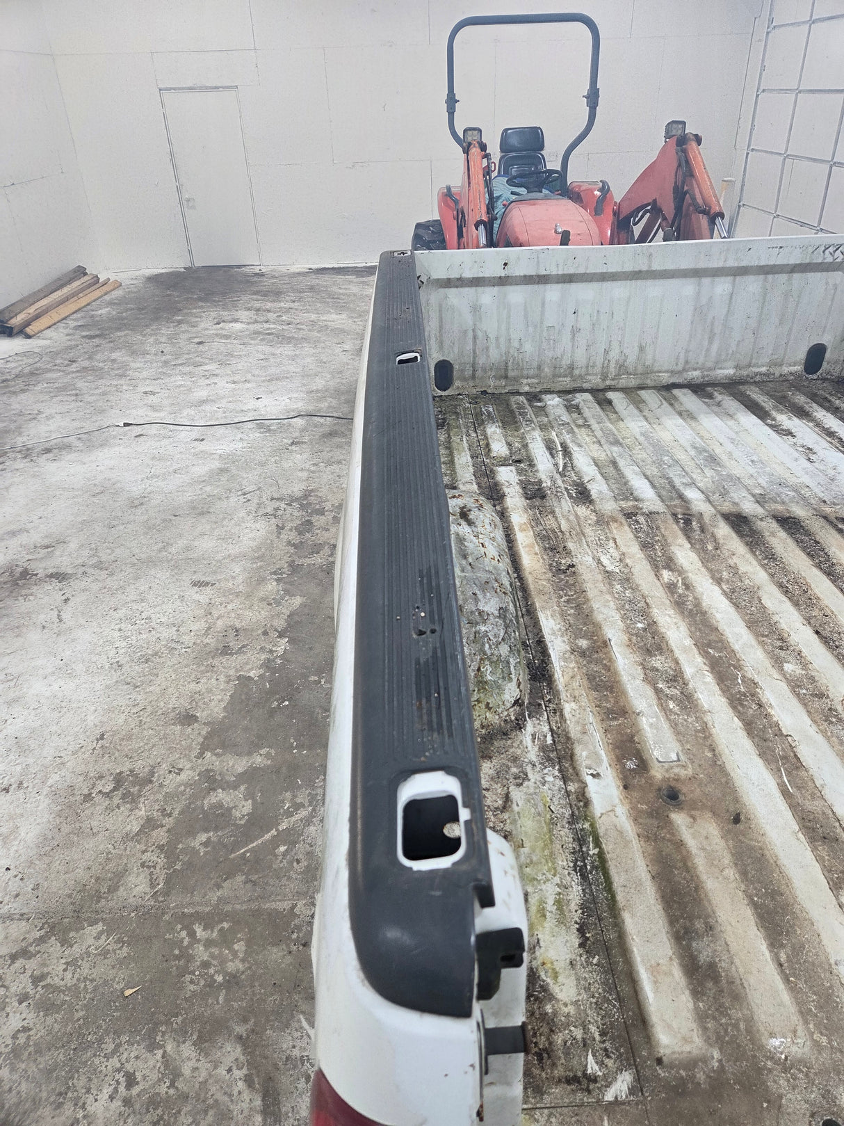 1997-2003 Ford F150 8' Long Bed - White