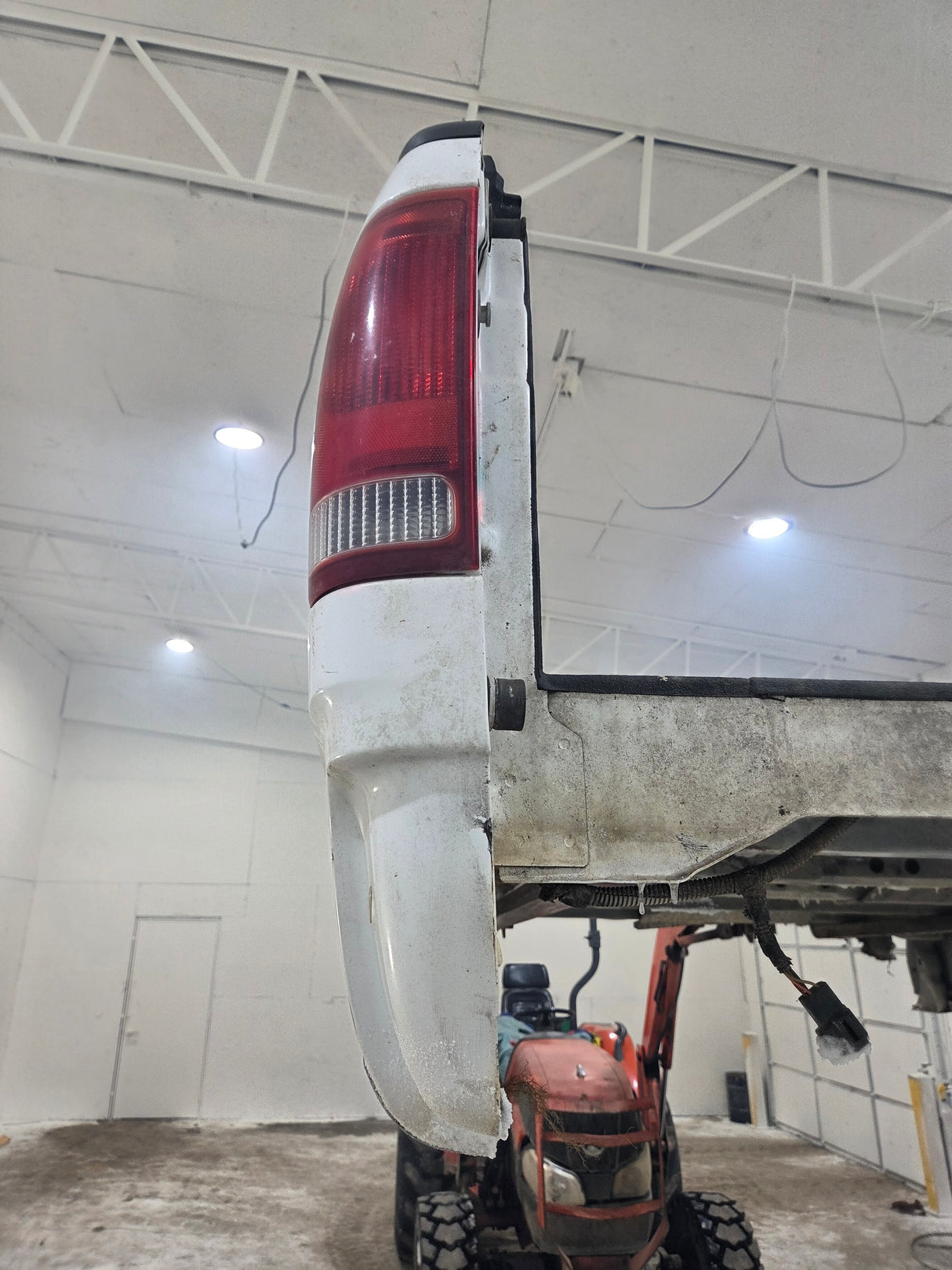 1997-2003 Ford F150 8' Long Bed - White