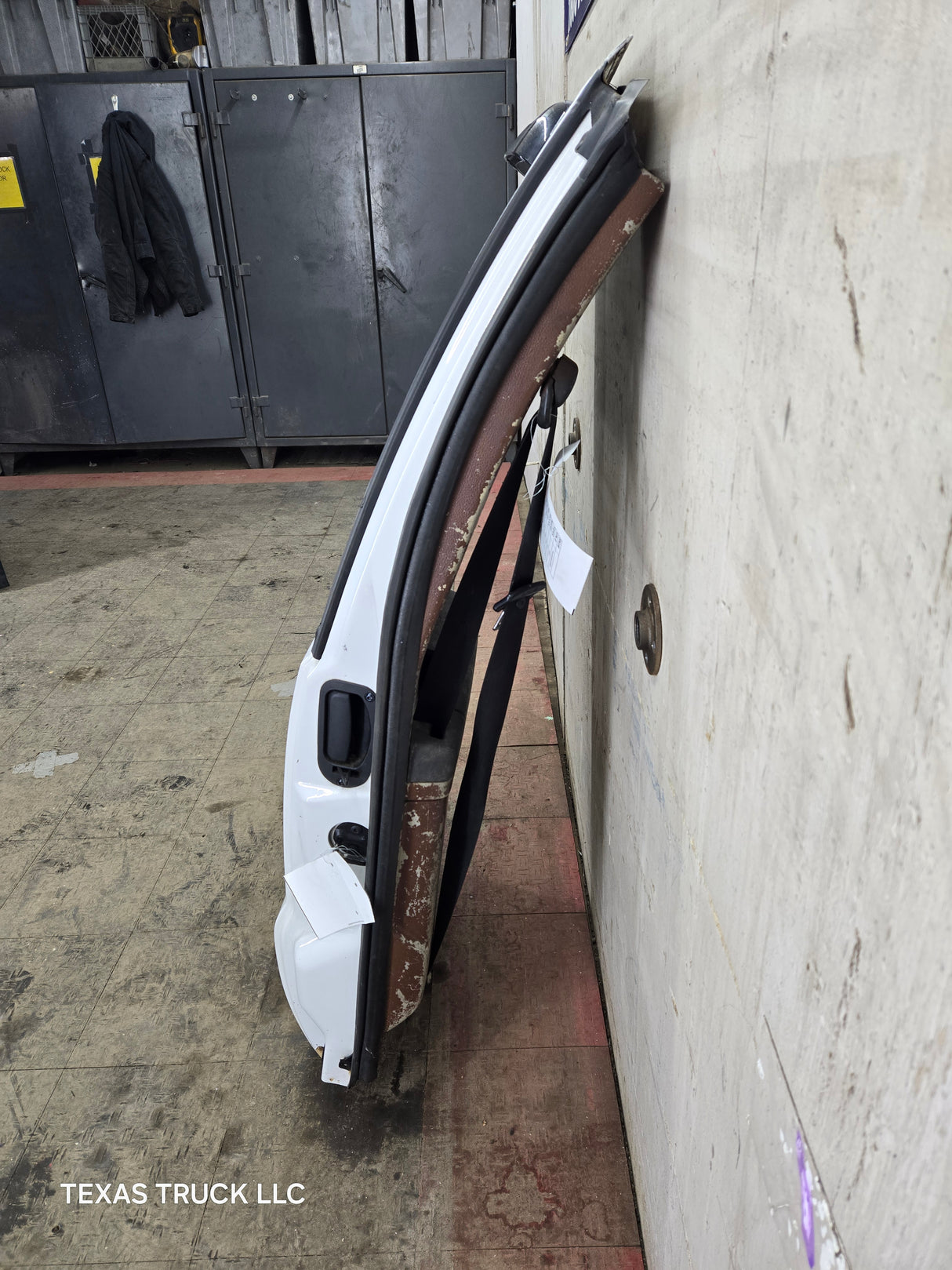 2008-2016 Ford Super Duty F250 F350 F450 F550 RH Extended Cab Passenger Side Rear Door