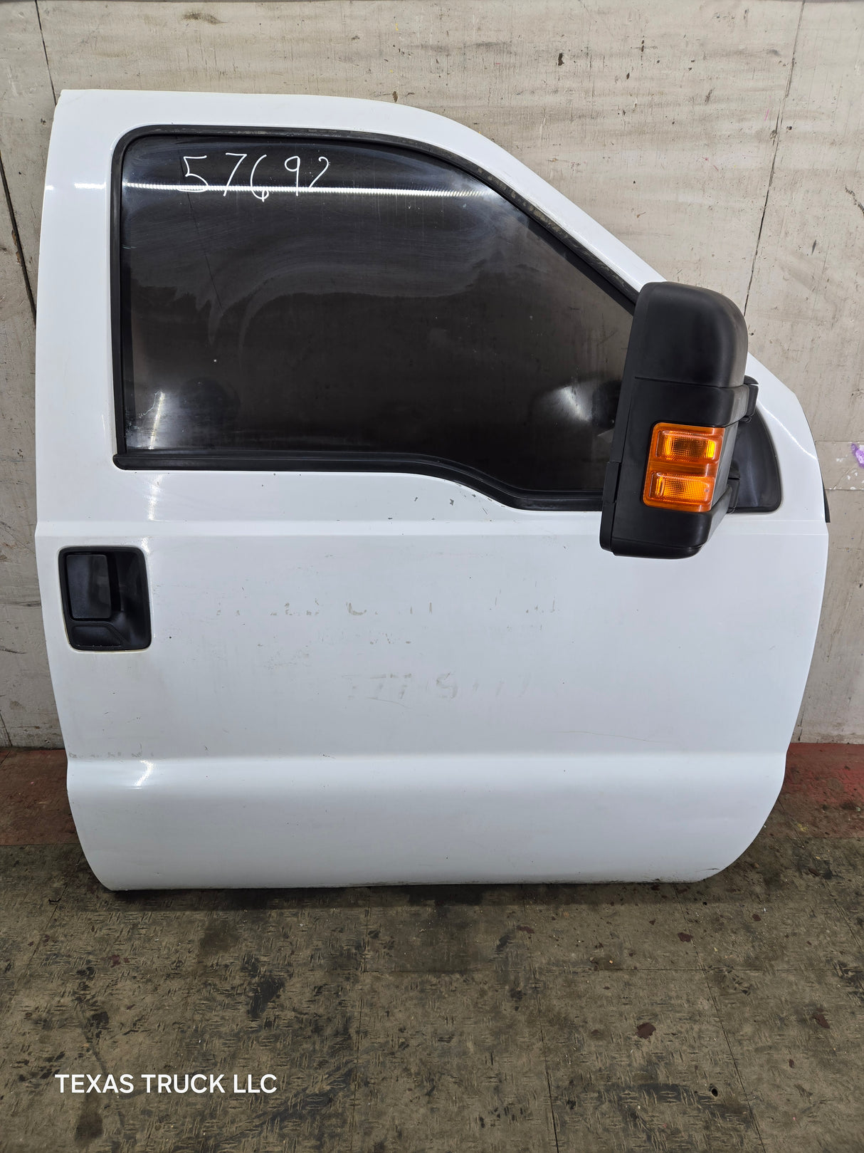 1999-2011 Ford Super Duty / Excursion Front Passenger RH Door F250 F350 F450 F550